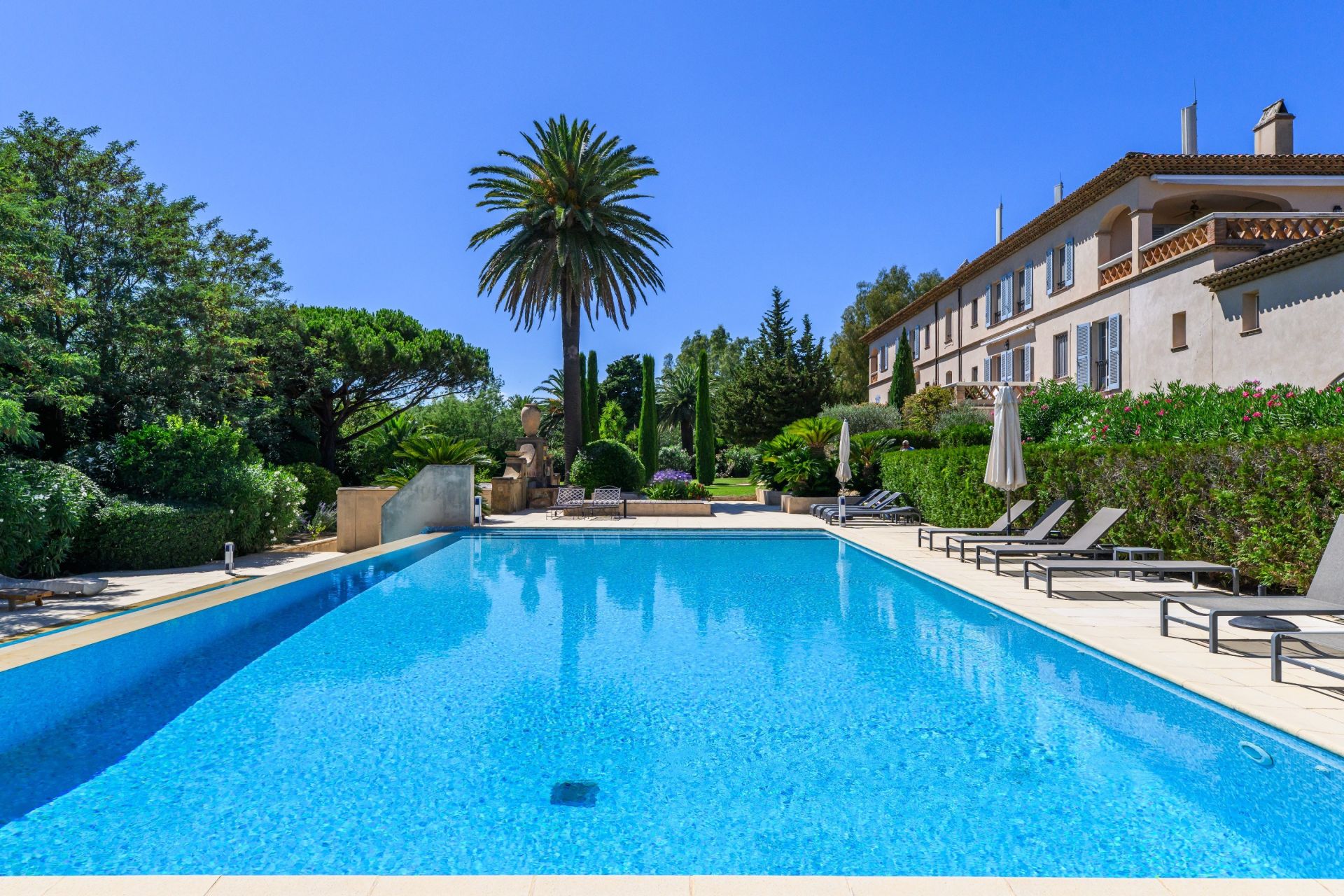 appartement 6 Pièces en vente sur ST TROPEZ (83990)