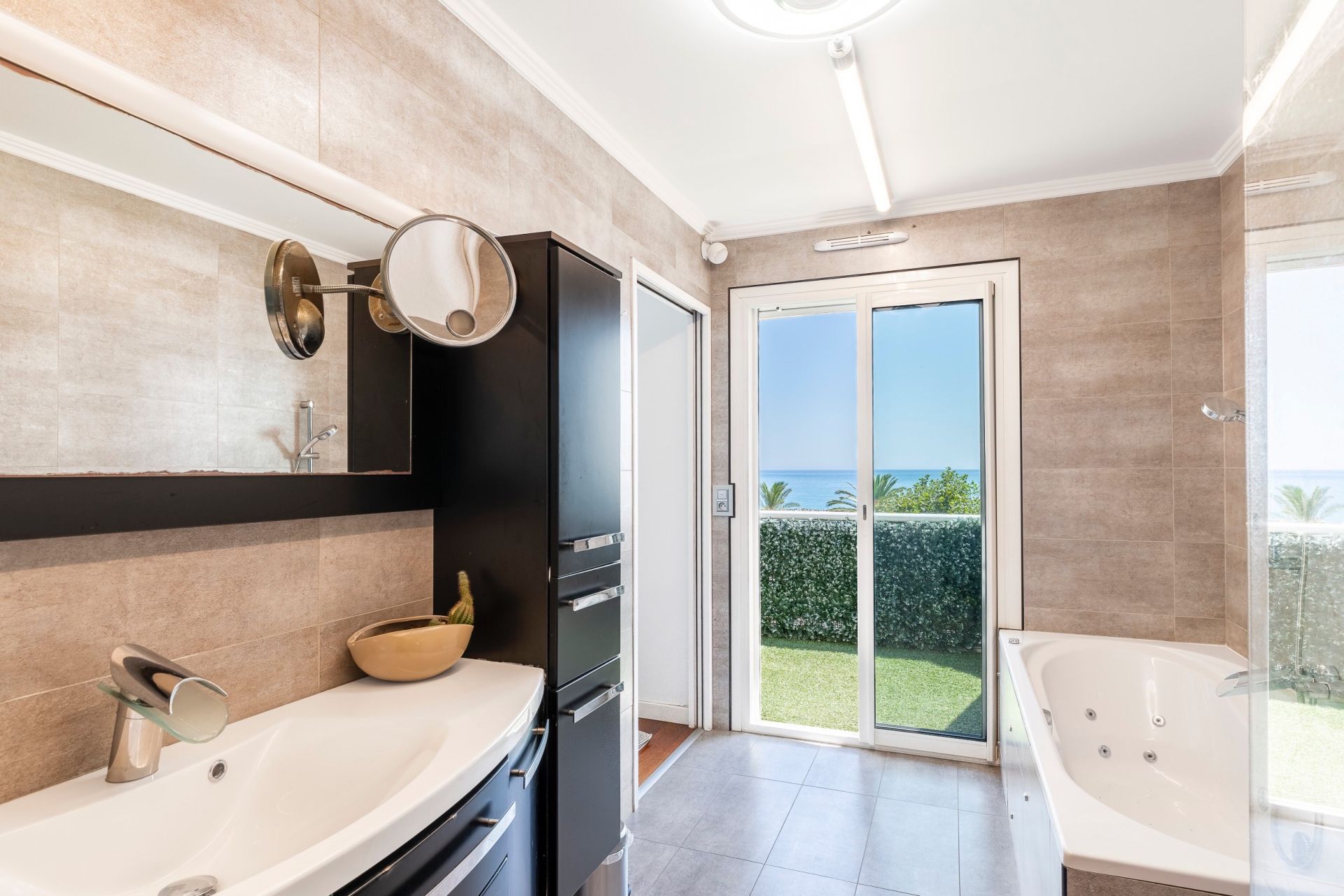 appartement 4 Pièces en vente sur ST LAURENT DU VAR (06700)