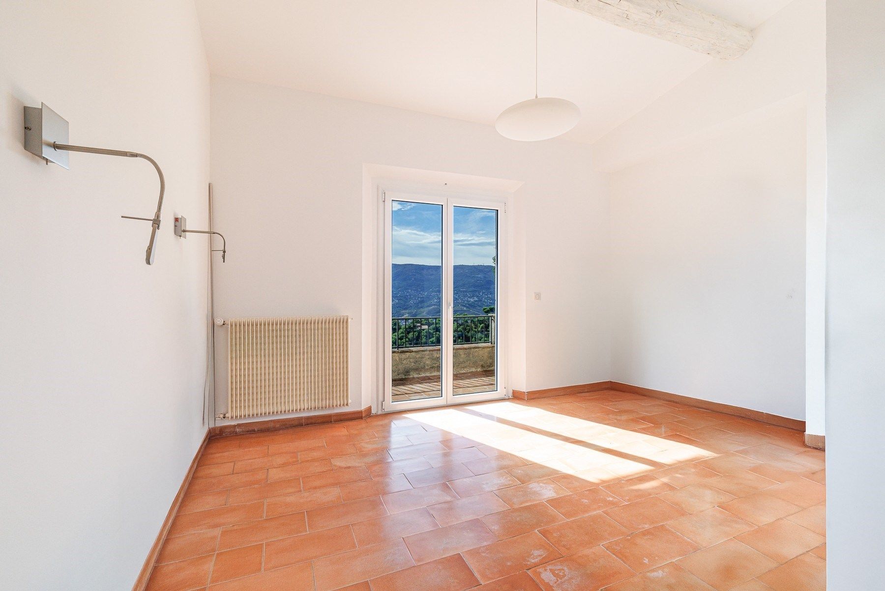 maison provençale 5 Pièces en vente sur ASPREMONT (06790)