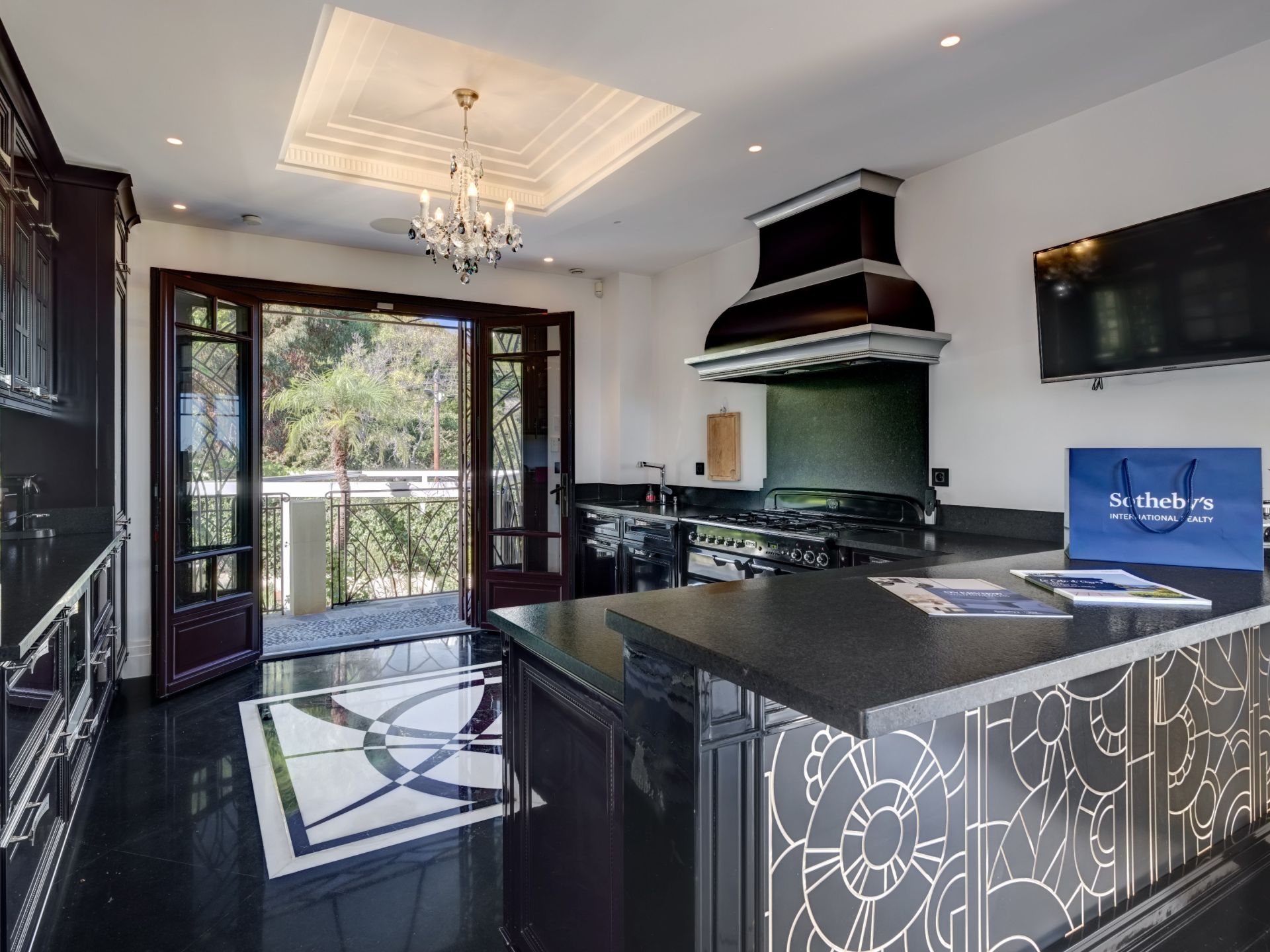 maison de maître 5 Pièces en vente sur VALLAURIS (06220)