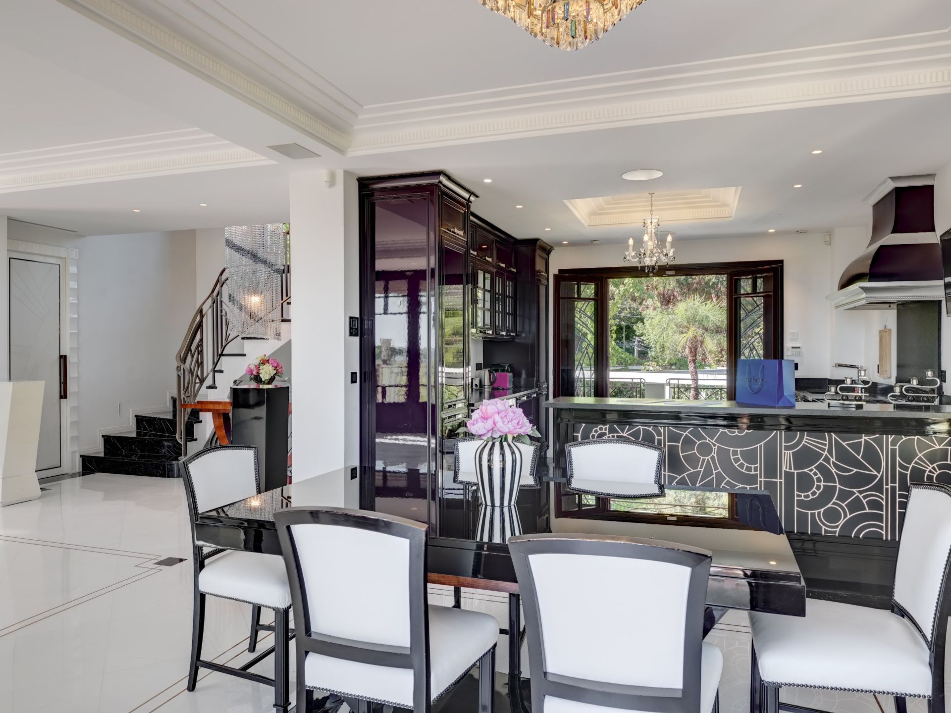 maison de maître 5 Pièces en vente sur VALLAURIS (06220)