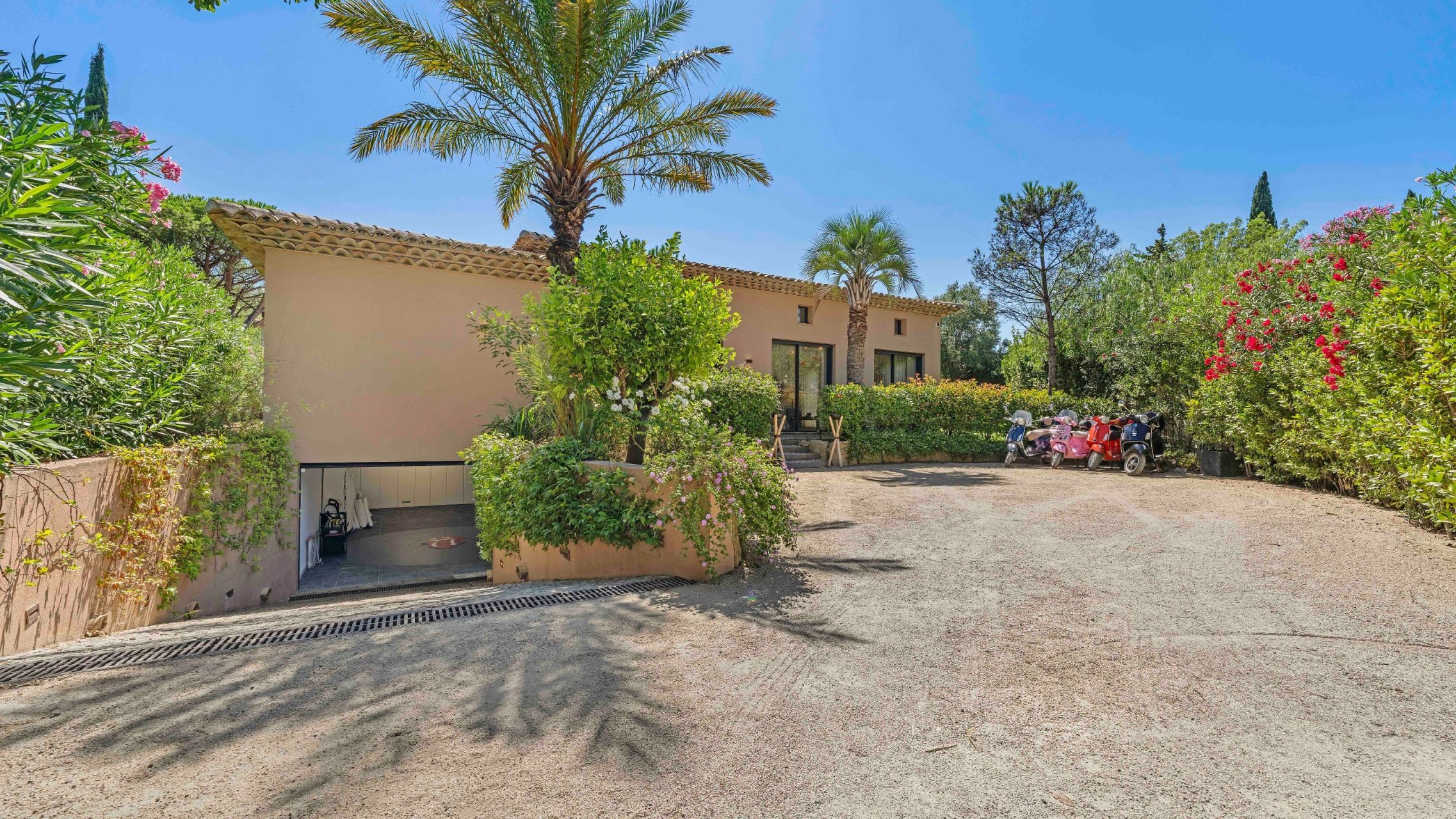 villa 6 Pièces en vente sur ST TROPEZ (83990)