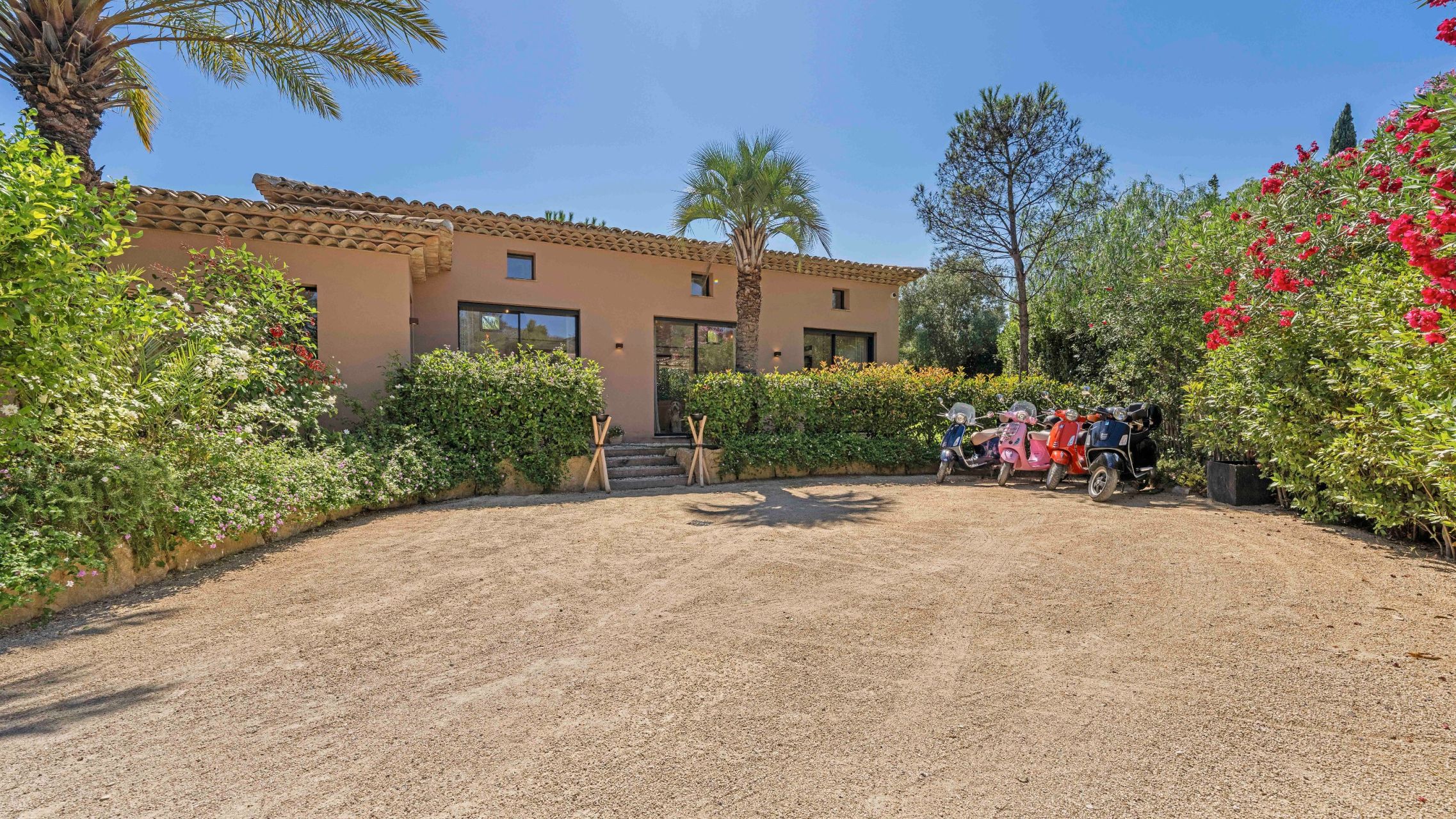 maison provençale 6 Pièces en vente sur ST TROPEZ (83990)