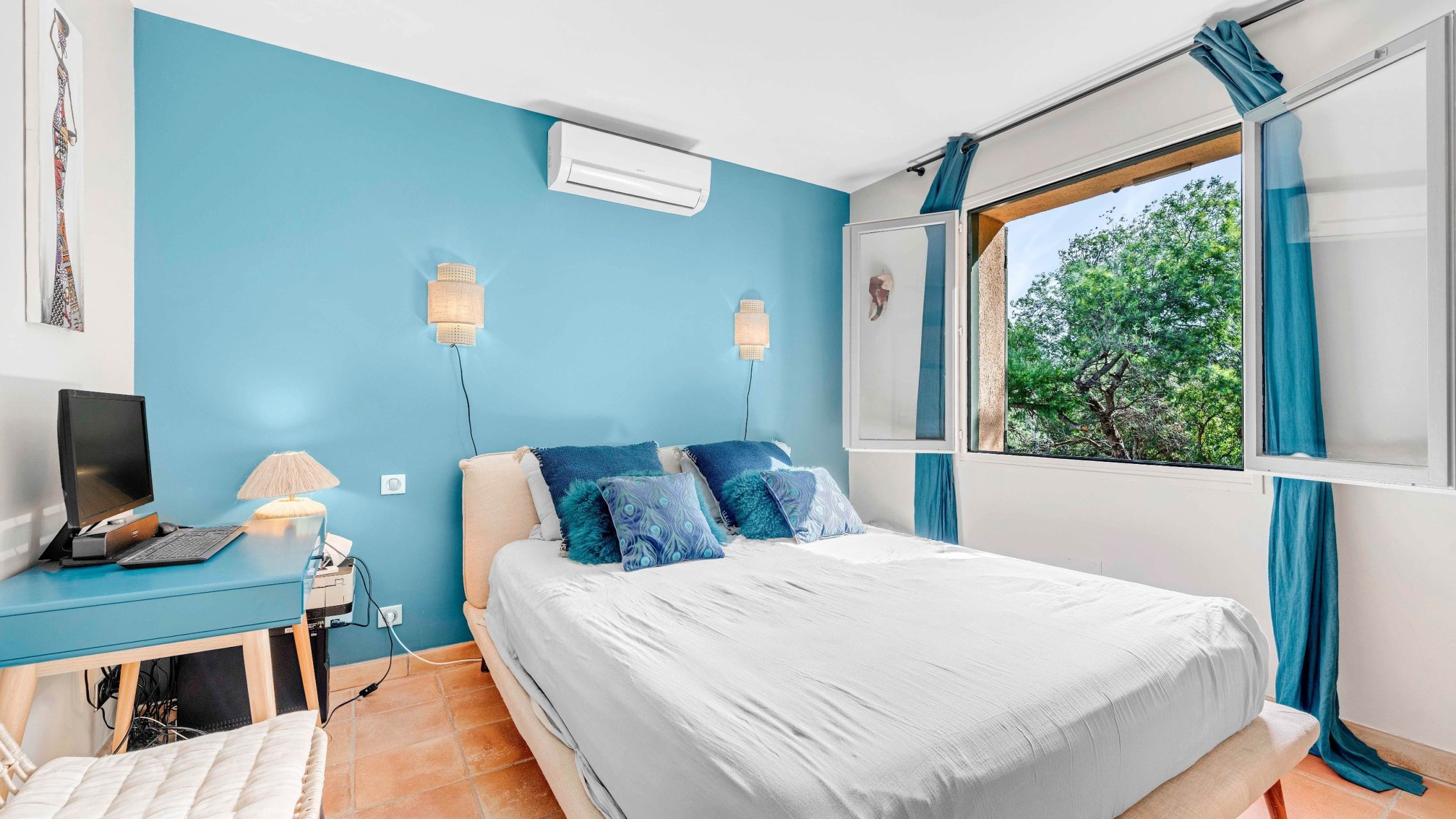 provencal house 6 Rooms for sale on LA CROIX VALMER (83420)