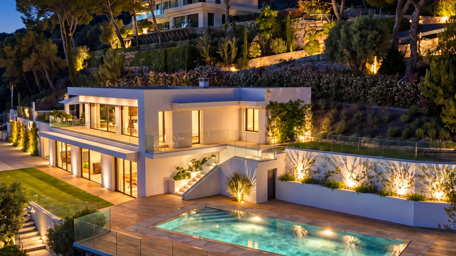 contemporary house 6 Rooms for sale on ROQUEBRUNE CAP MARTIN (06190)