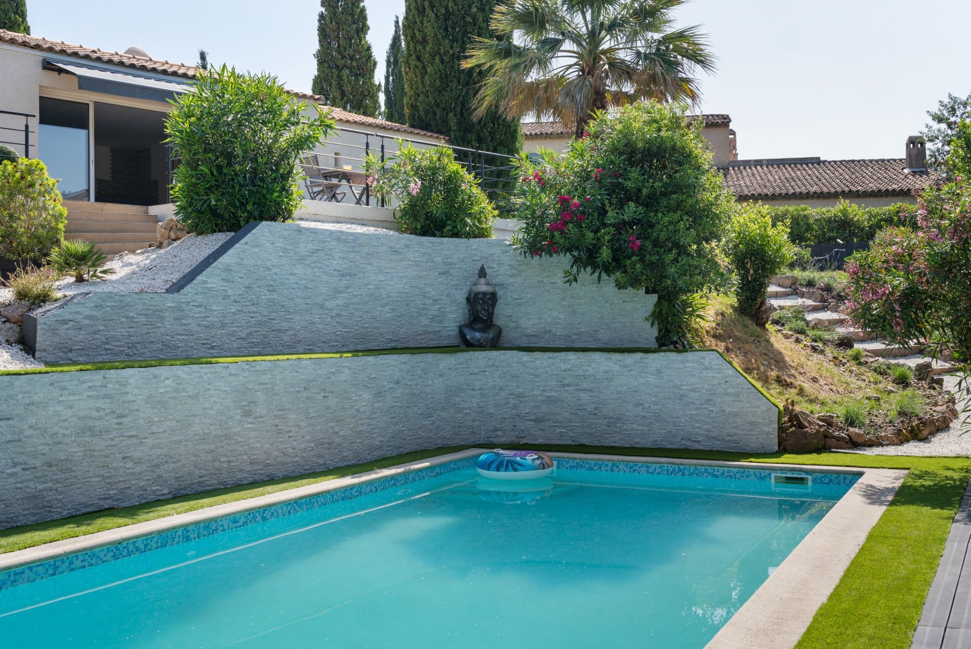 villa 6 Pièces en vente sur LES ADRETS DE L ESTEREL (83600)