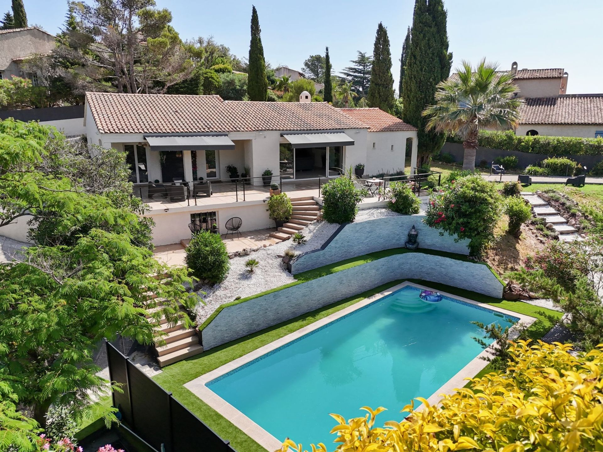 villa 6 Pièces en vente sur LES ADRETS DE L ESTEREL (83600)