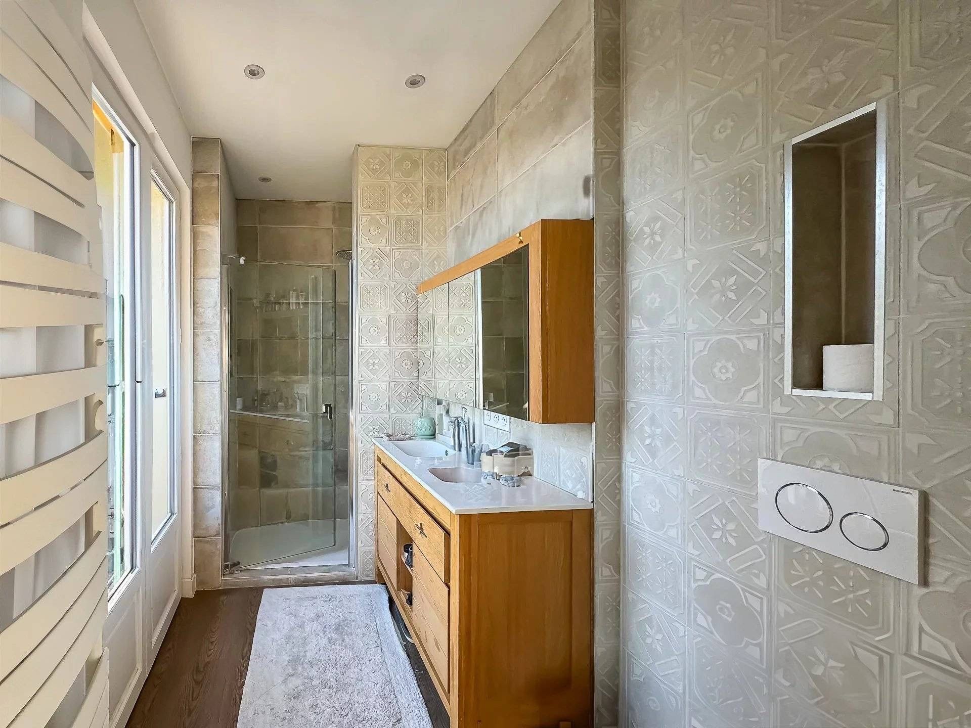 villa 4 Rooms for sale on LA TURBIE (06320)