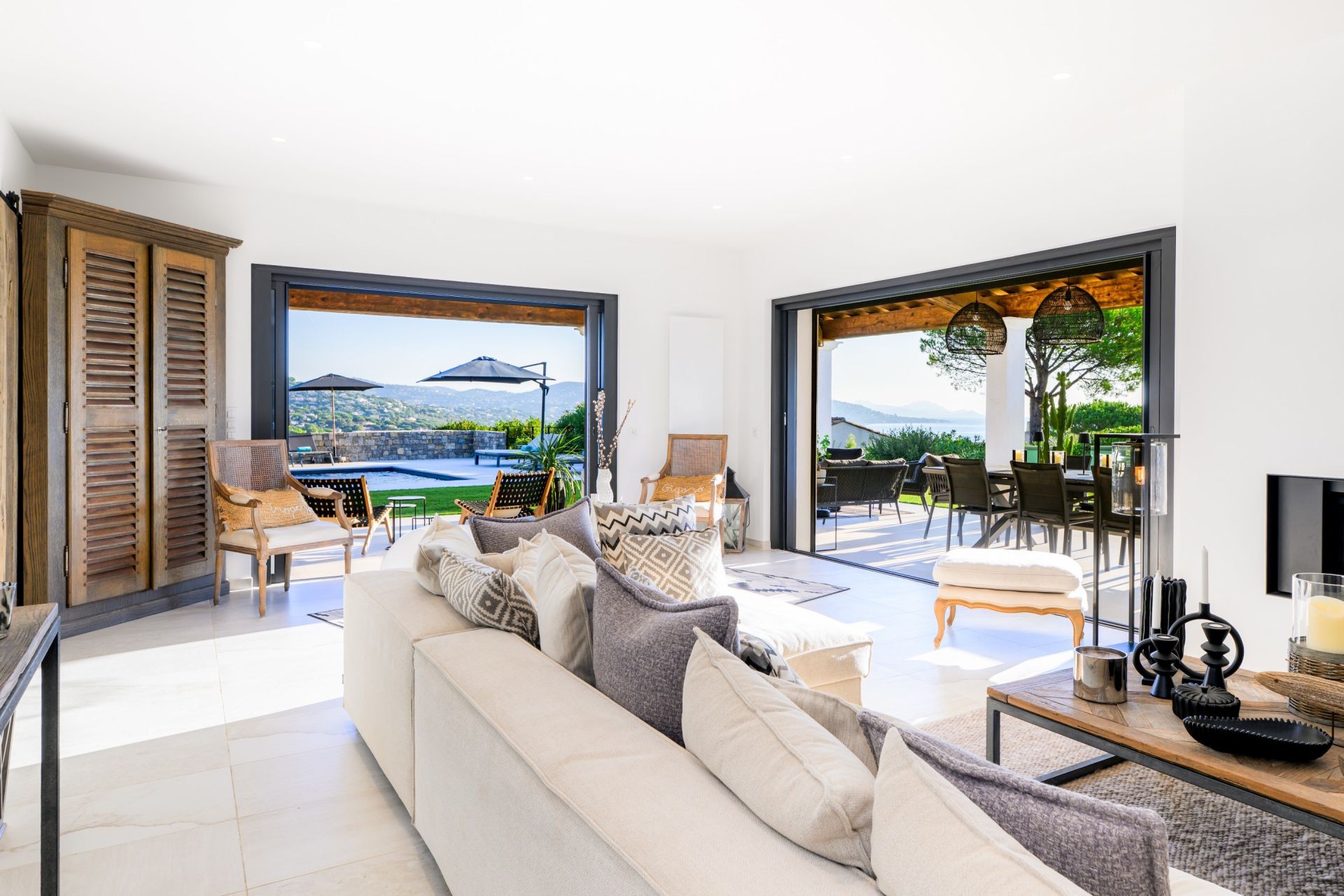 maison contemporaine 12 Pièces en vente sur STE MAXIME (83120)