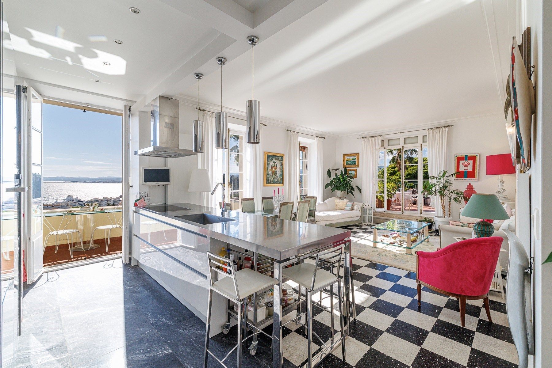 apartment 3 Rooms for sale on NICE (06000)