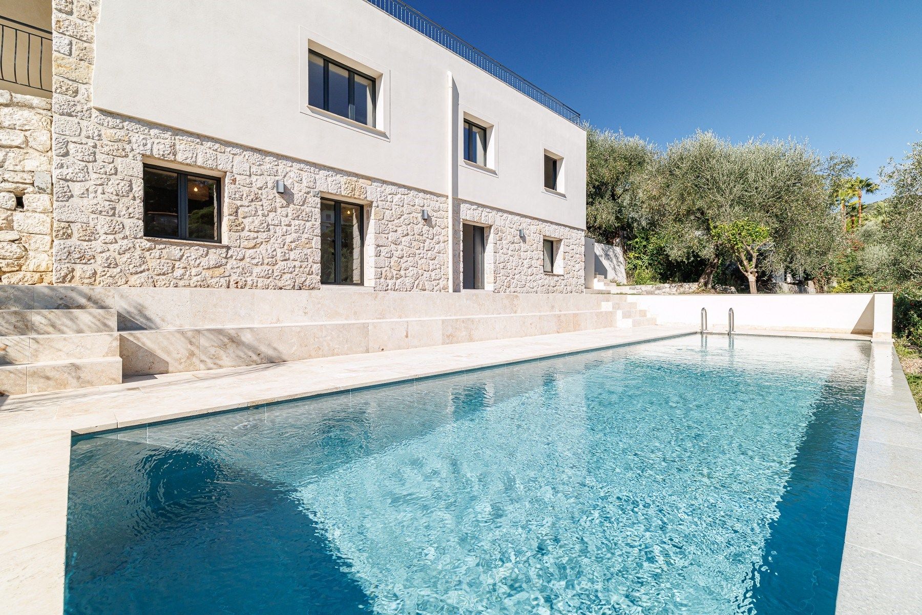 maison contemporaine 6 Pièces en vente sur NICE (06000)