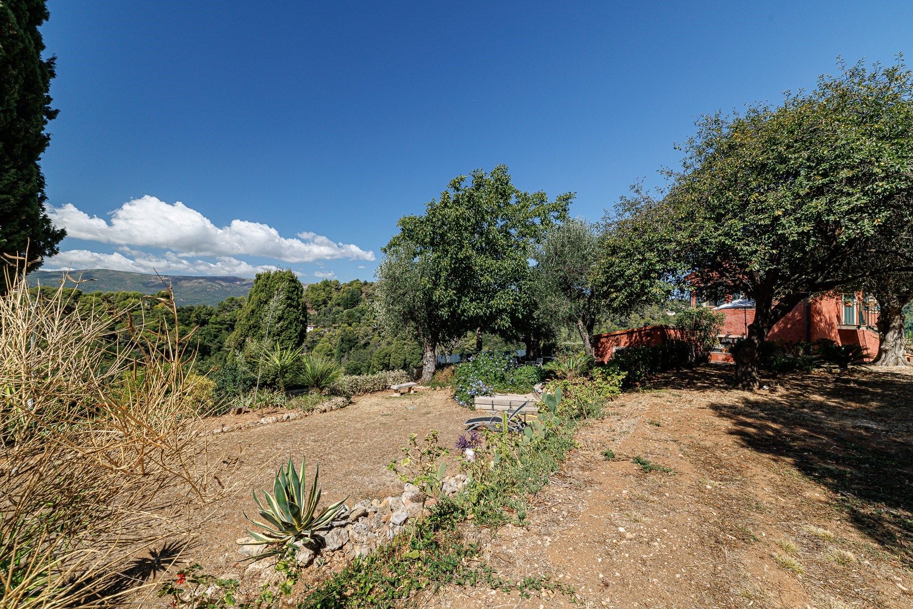 terrain en vente sur ASPREMONT (06790)