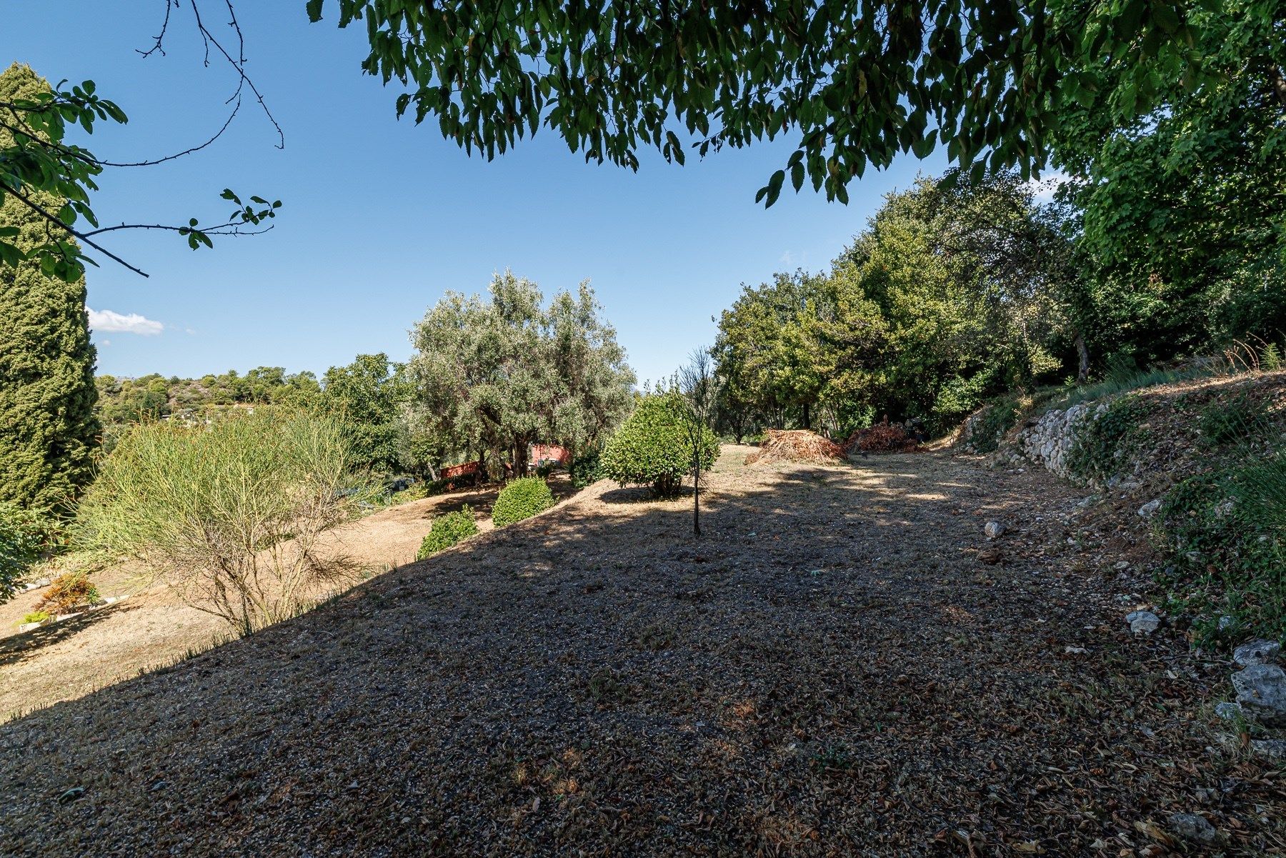 terrain en vente sur ASPREMONT (06790)