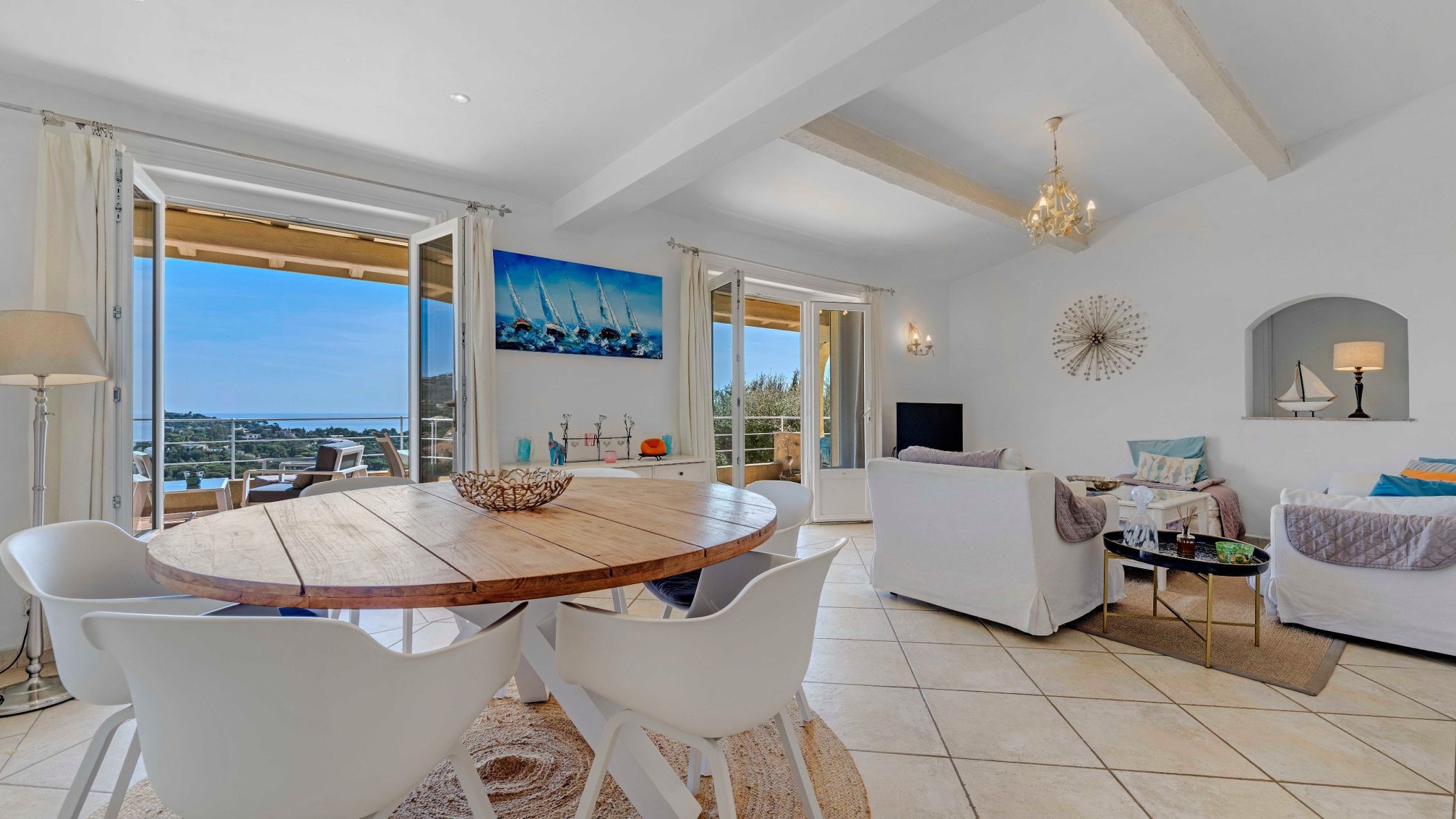 villa 7 Pièces en vente sur LES ISSAMBRES (83380)