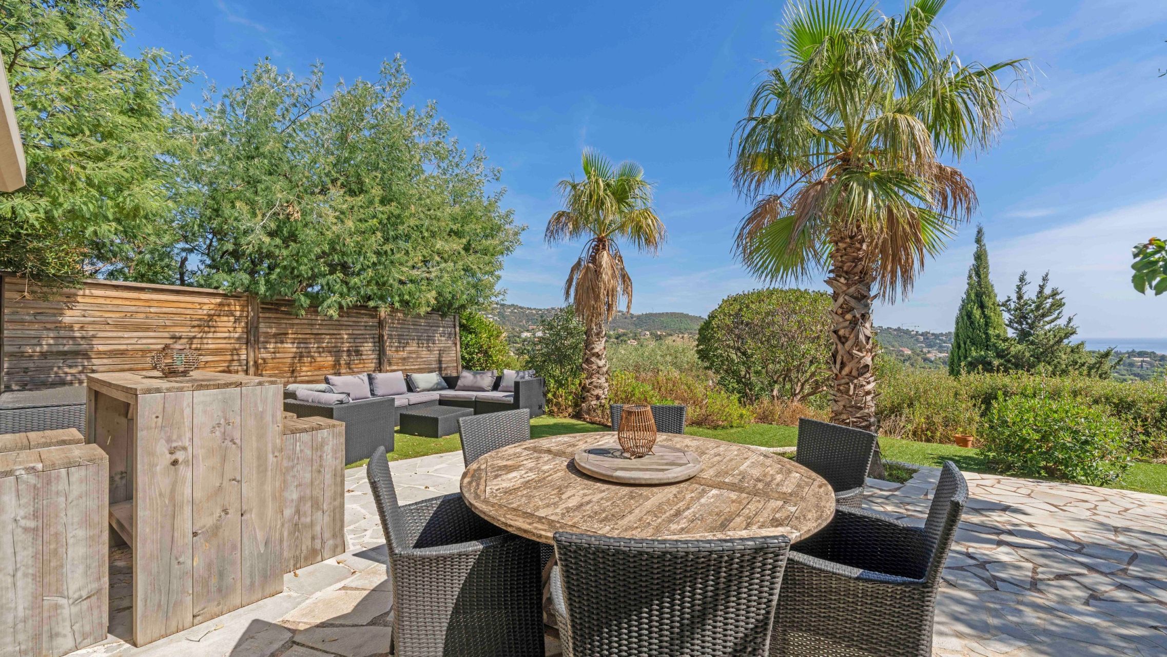 villa 7 Pièces en vente sur LES ISSAMBRES (83380)