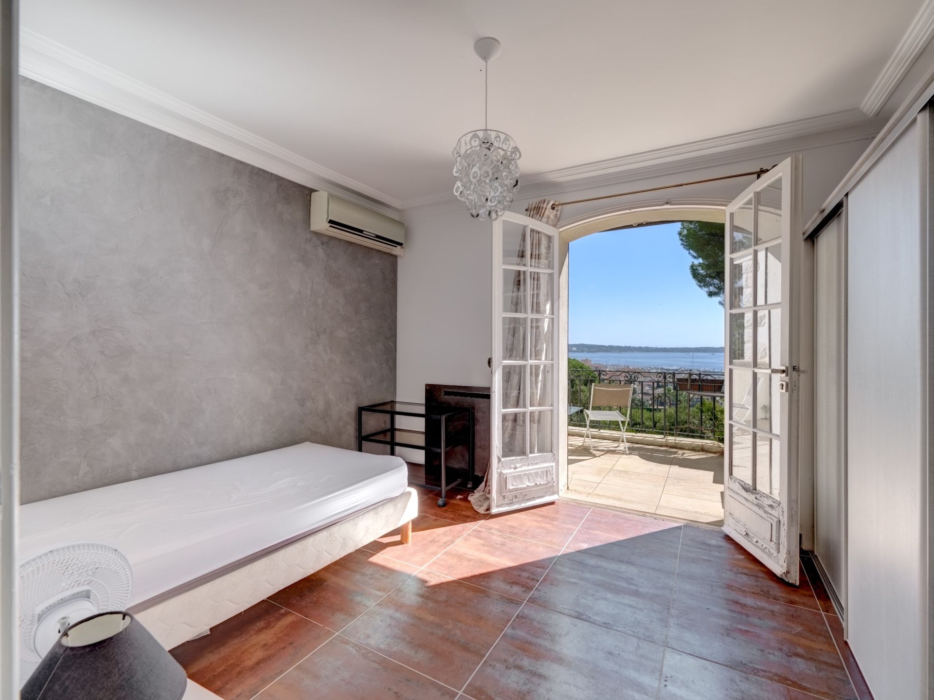 villa 7 Pièces en vente sur LE GOLFE JUAN (06220)