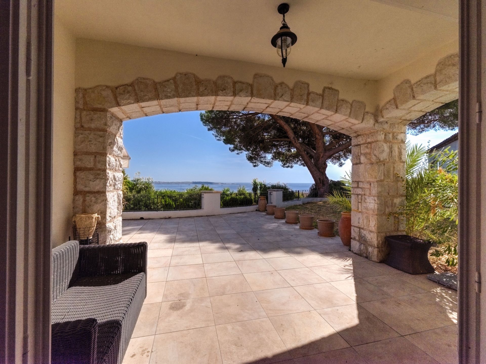 villa 7 Pièces en vente sur LE GOLFE JUAN (06220)