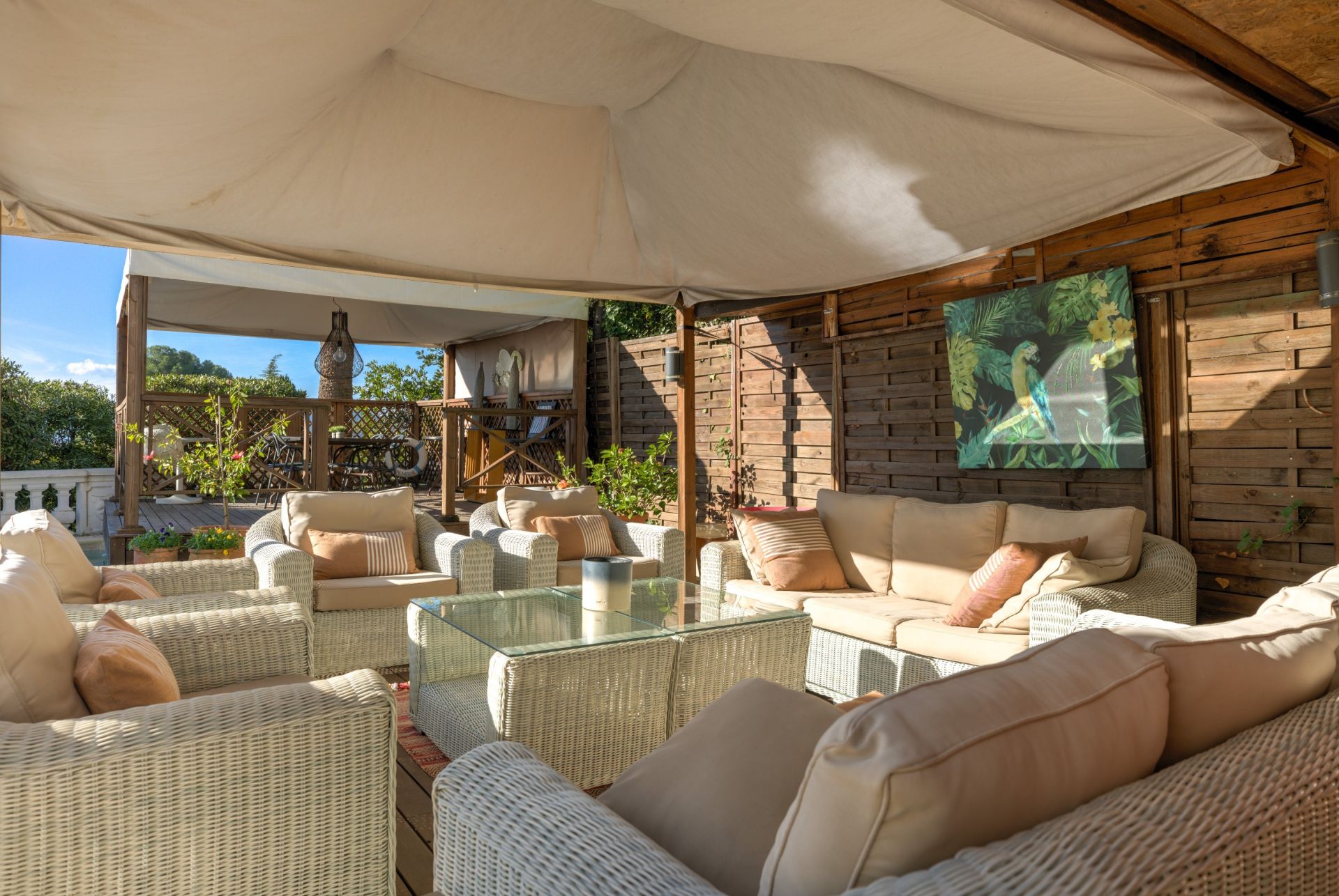 house 6 Rooms for sale on LE CANNET (06110)