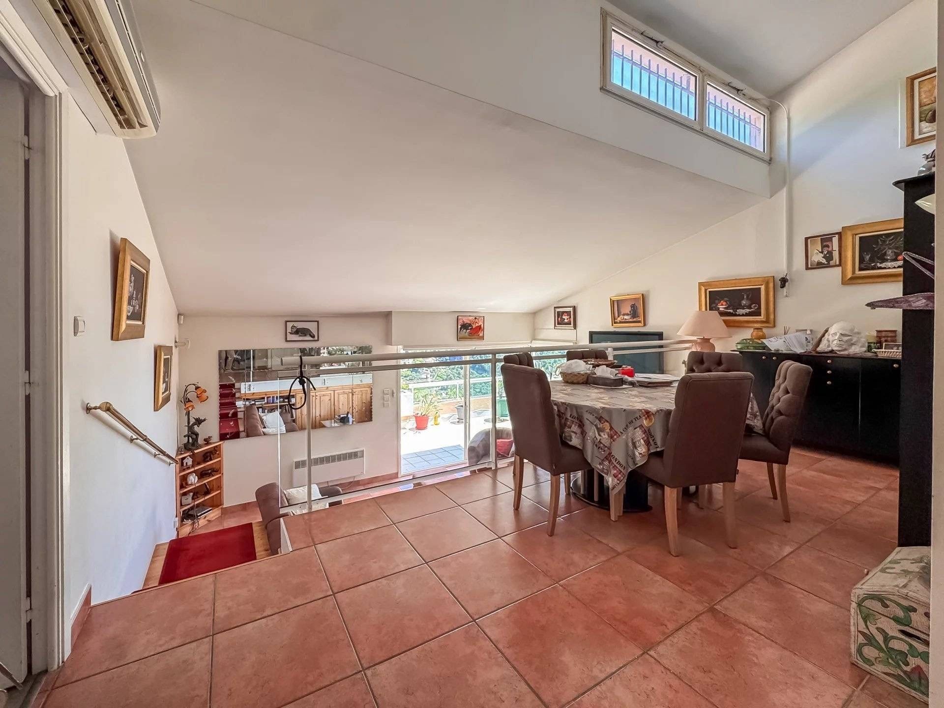 duplex 4 Pièces en vente sur EZE (06360)
