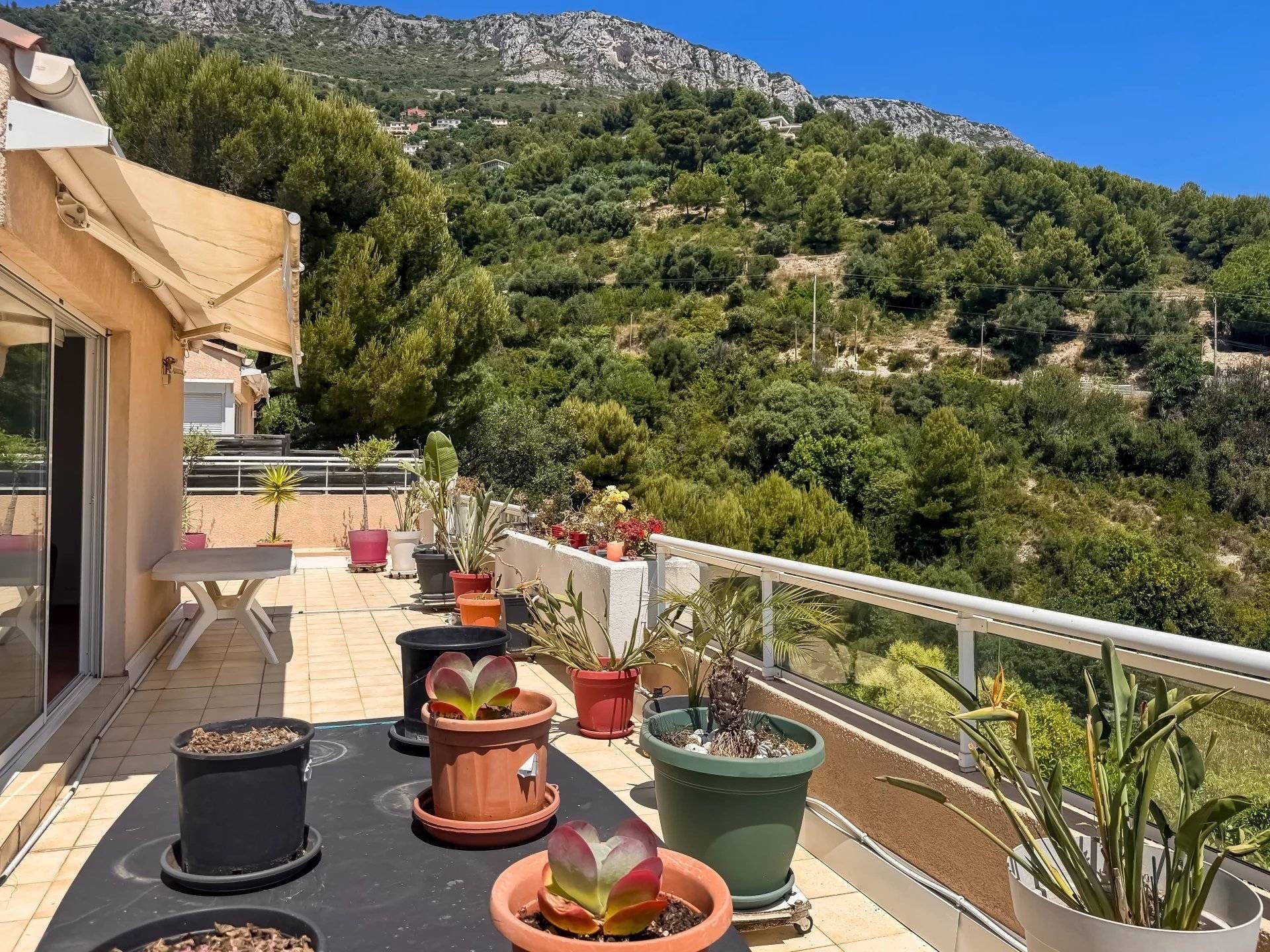 duplex 4 Pièces en vente sur EZE (06360)