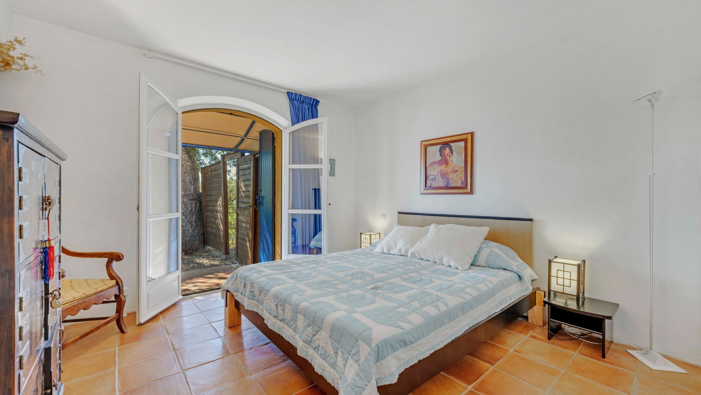 villa 10 Rooms for sale on LE PLAN DE LA TOUR (83120)