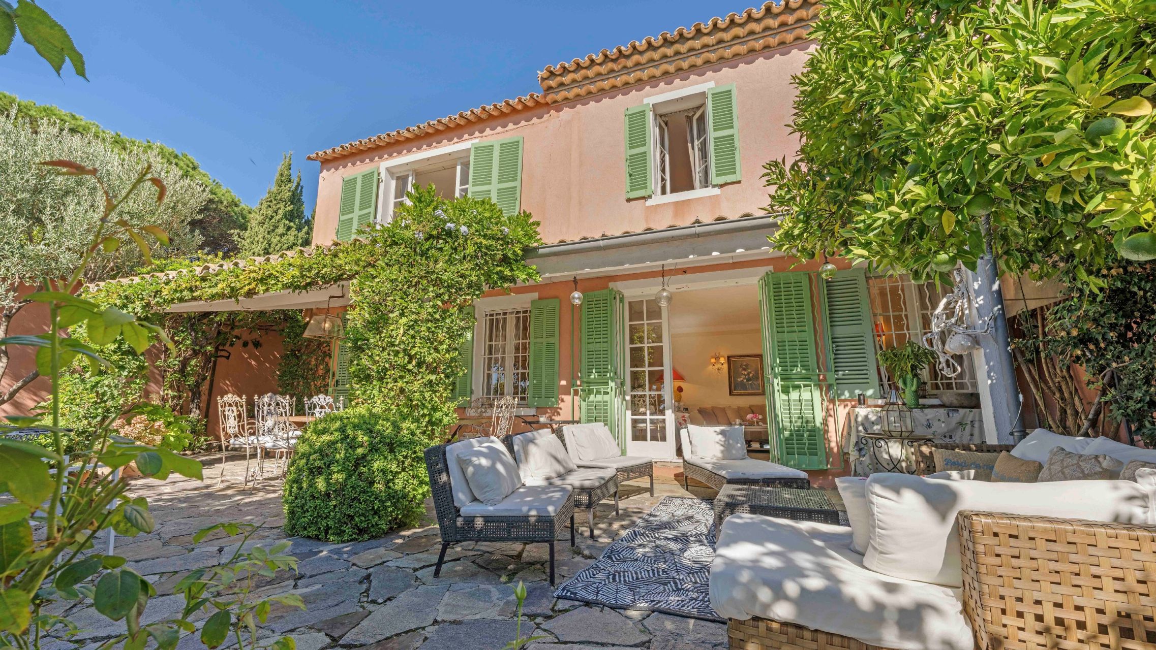 villa 9 Pièces en vente sur ST TROPEZ (83990)