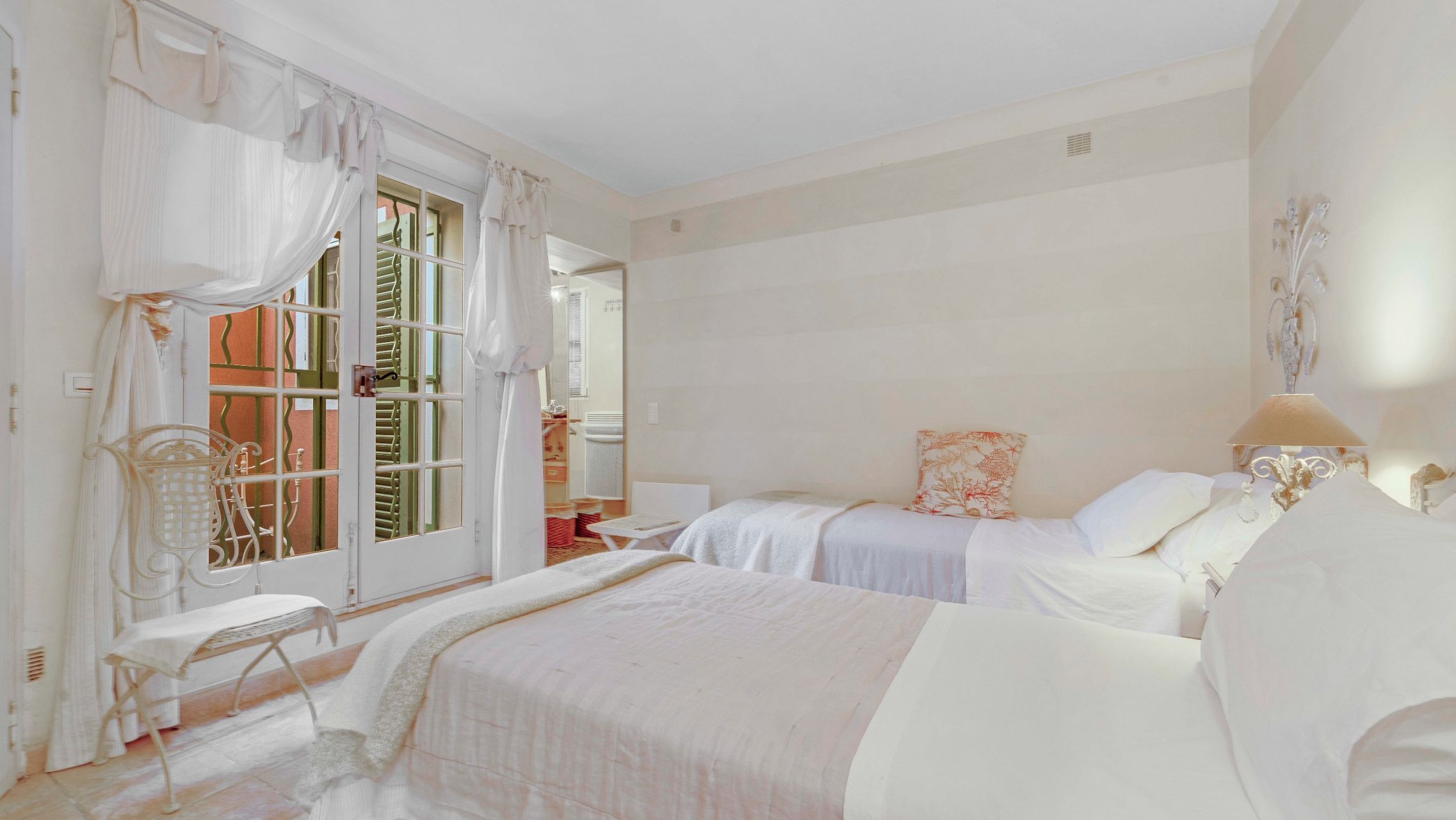 villa 9 Pièces en vente sur ST TROPEZ (83990)