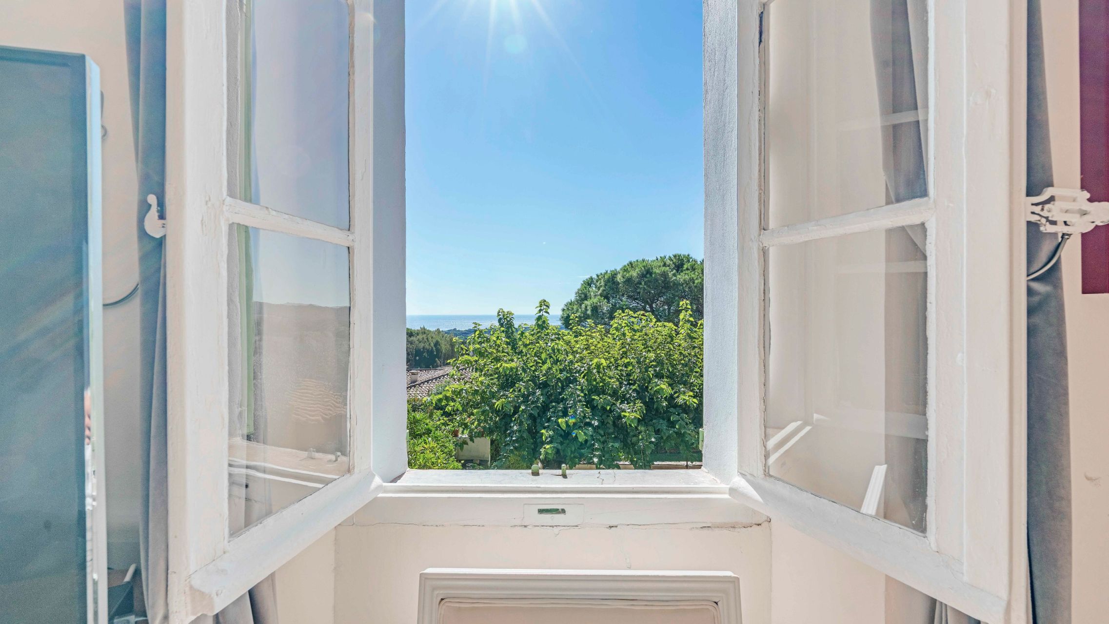 villa 9 Pièces en vente sur ST TROPEZ (83990)