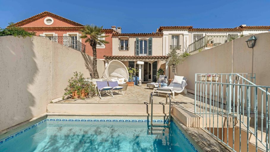 villa 5 Pièces en vente sur PORT GRIMAUD (83310)