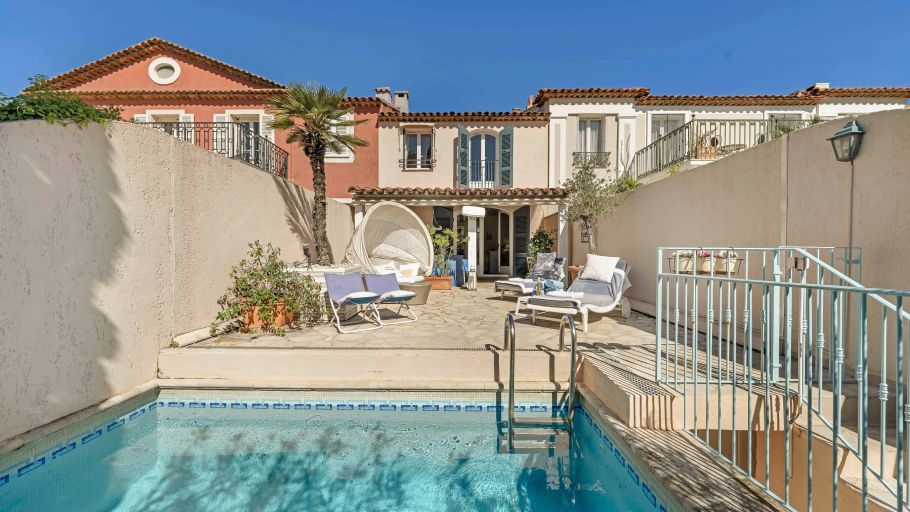 villa 5 Pièces en vente sur PORT GRIMAUD (83310)