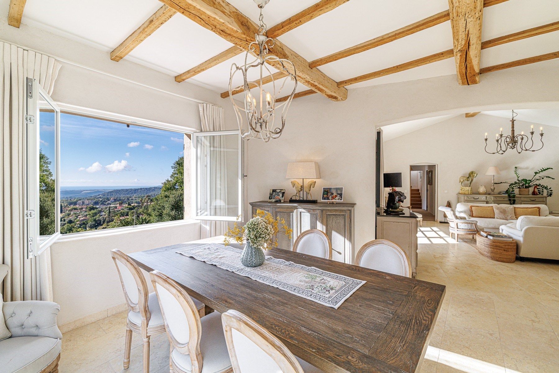 maison provençale 9 Pièces en vente sur VENCE (06140)