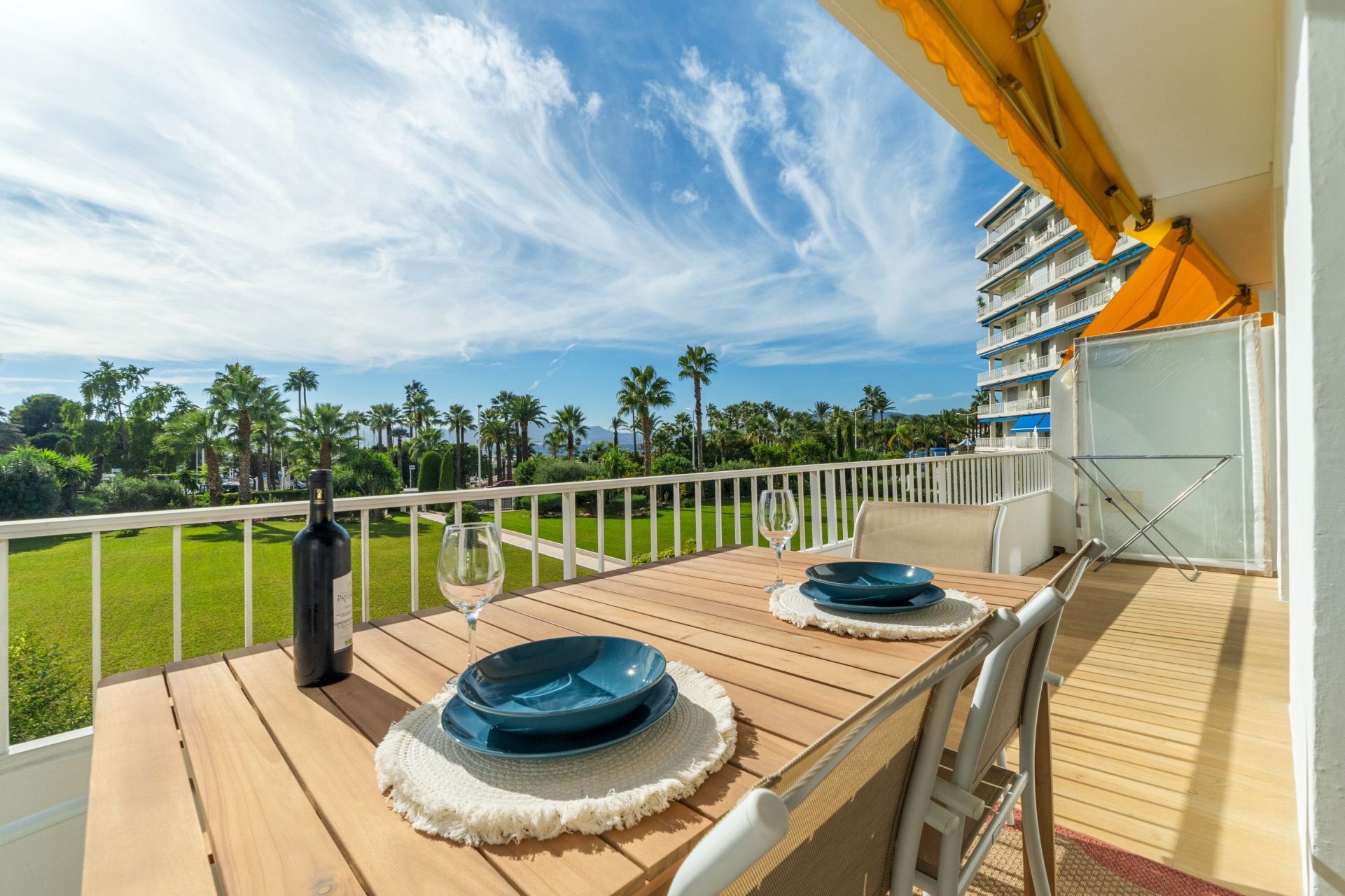 apartment 3 Rooms for sale on CANNES (06400)