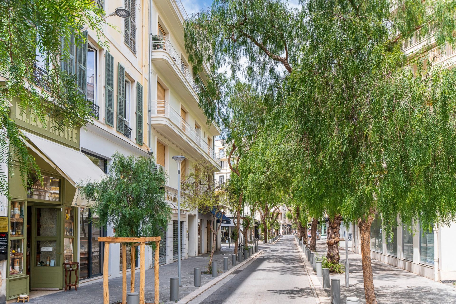 apartment 4 Rooms for sale on NICE (06000)