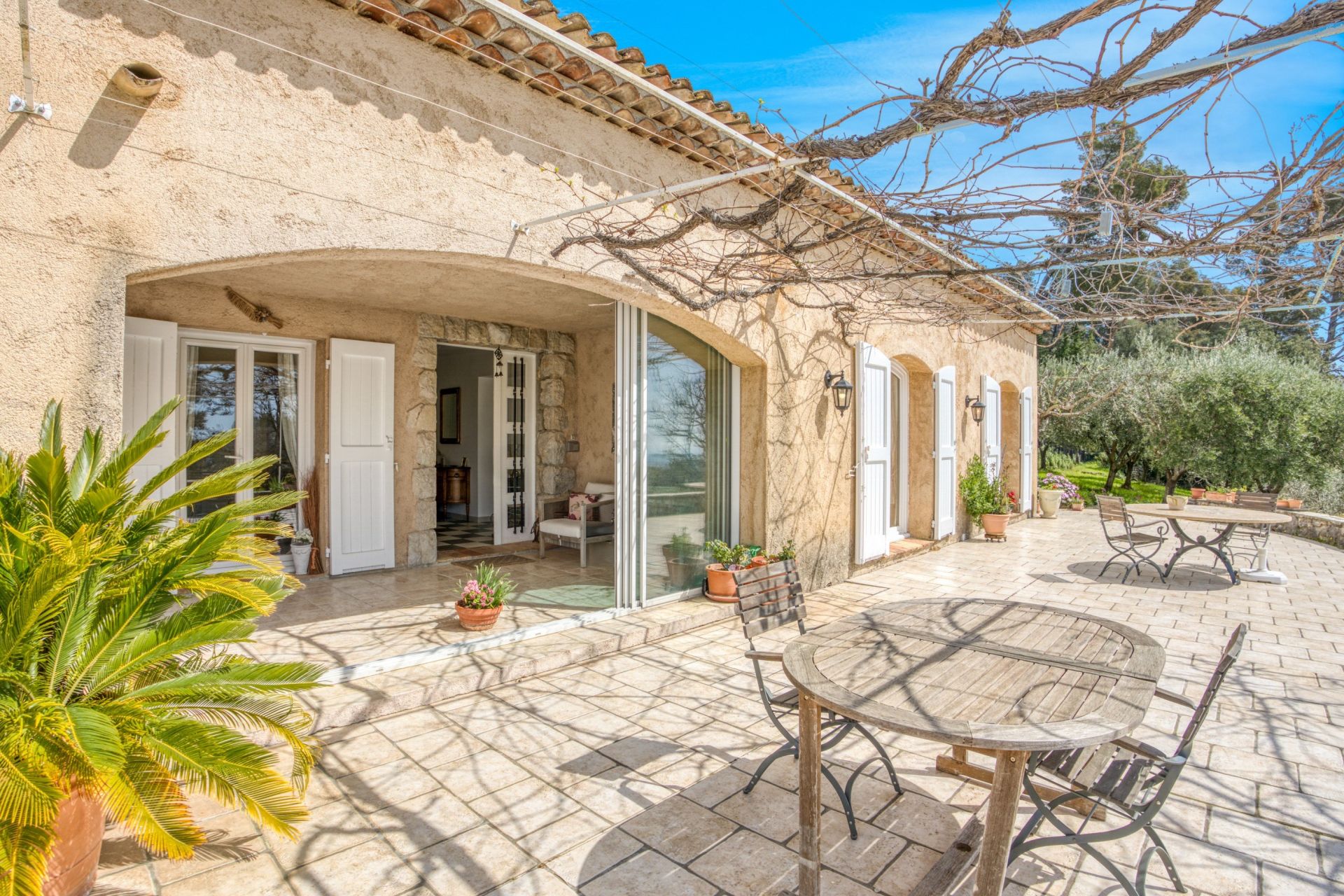 villa 5 Pièces en vente sur CABRIS (06530)