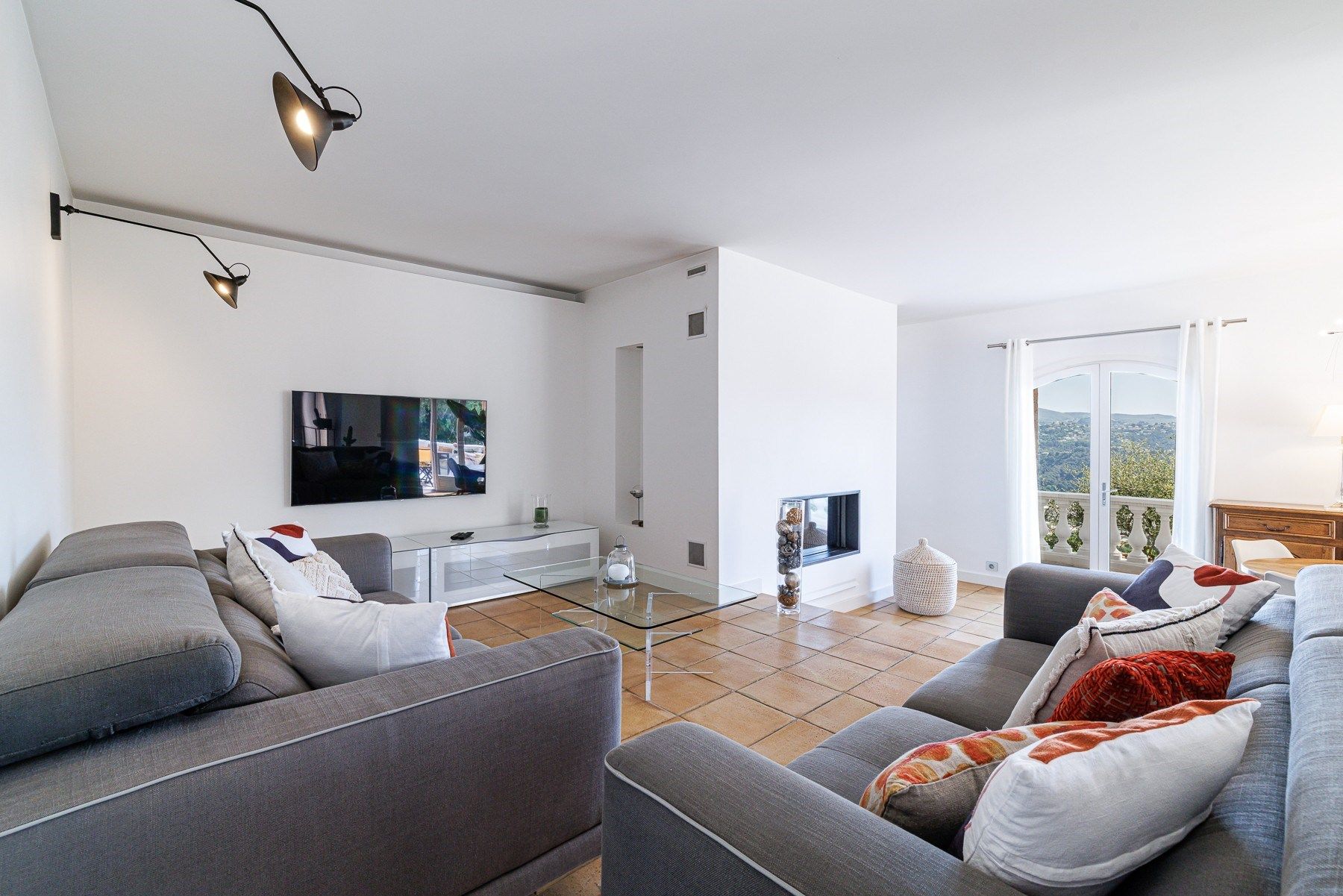 villa 5 Pièces en vente sur GATTIERES (06510)