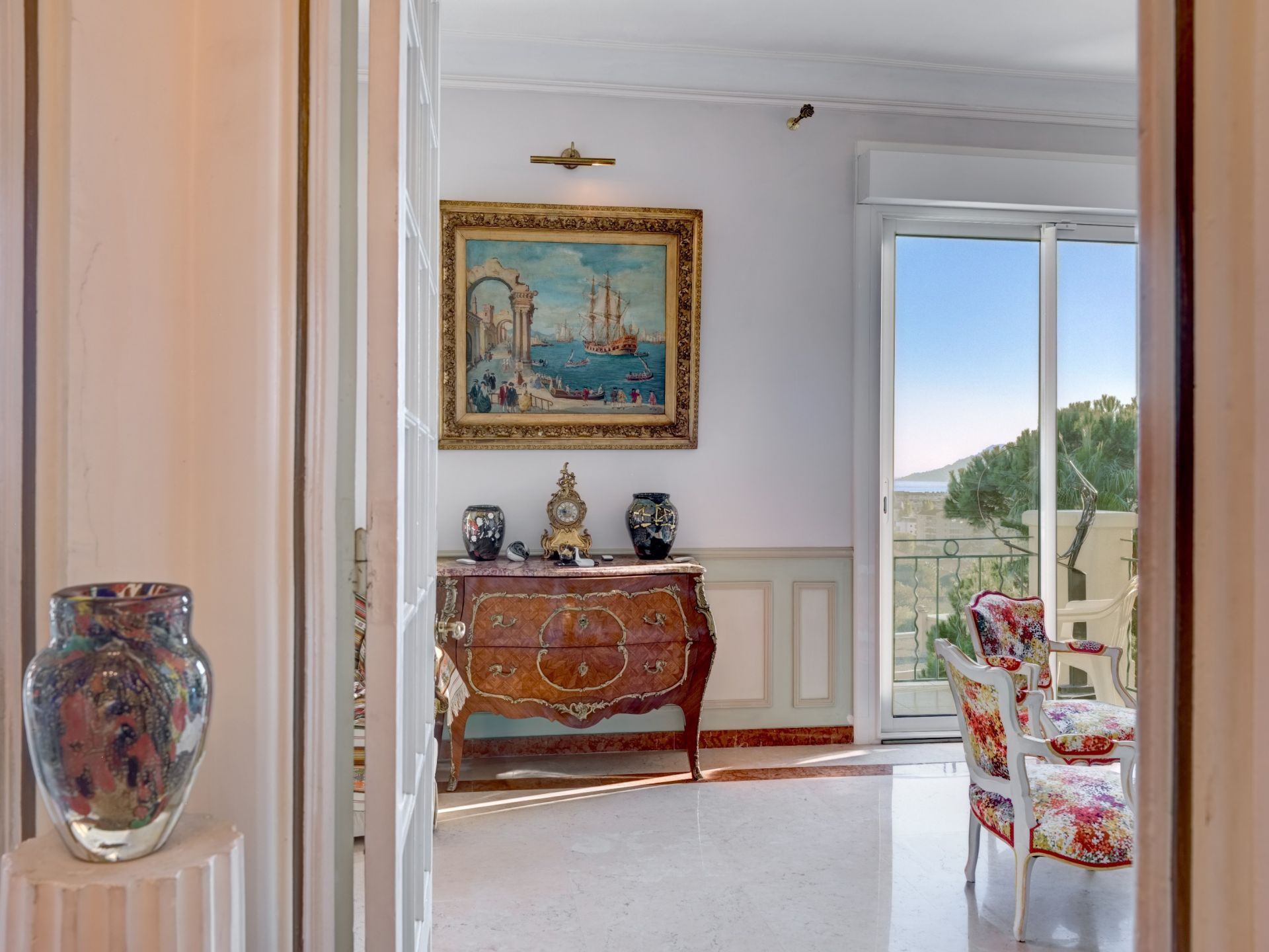 villa 8 Rooms for sale on CANNES (06150)