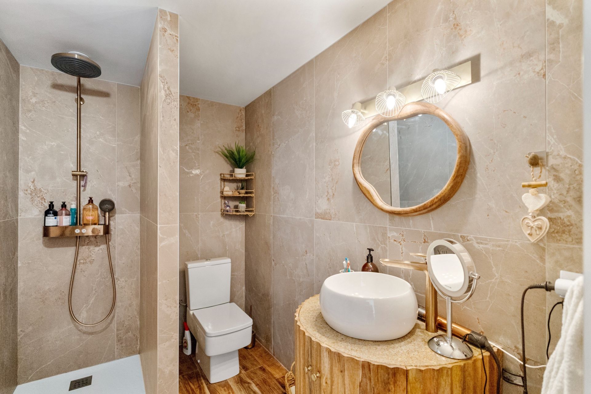 villa 8 Pièces en vente sur LES ADRETS DE L ESTEREL (83600)