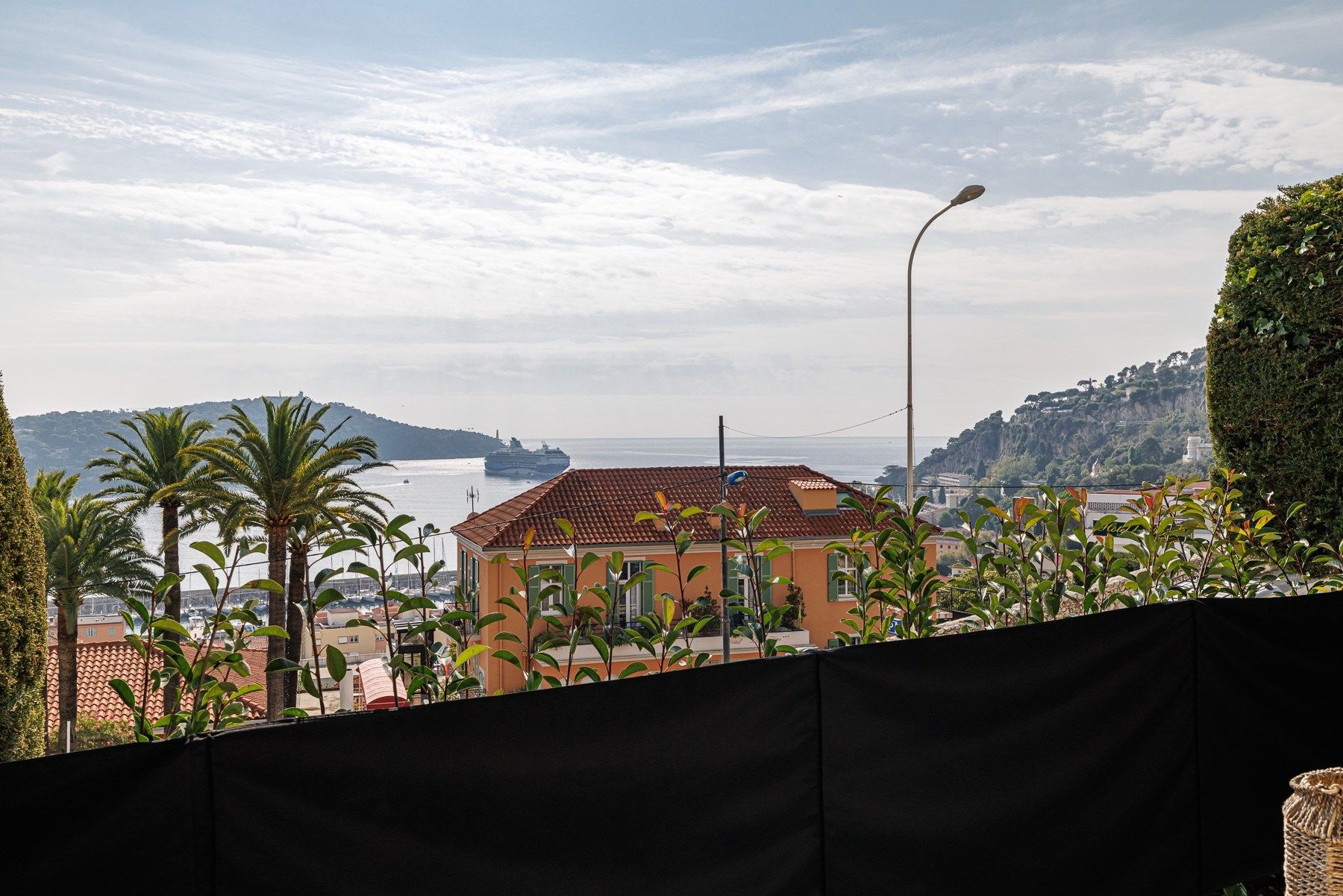 appartement 2 Pièces en vente sur VILLEFRANCHE SUR MER (06230)