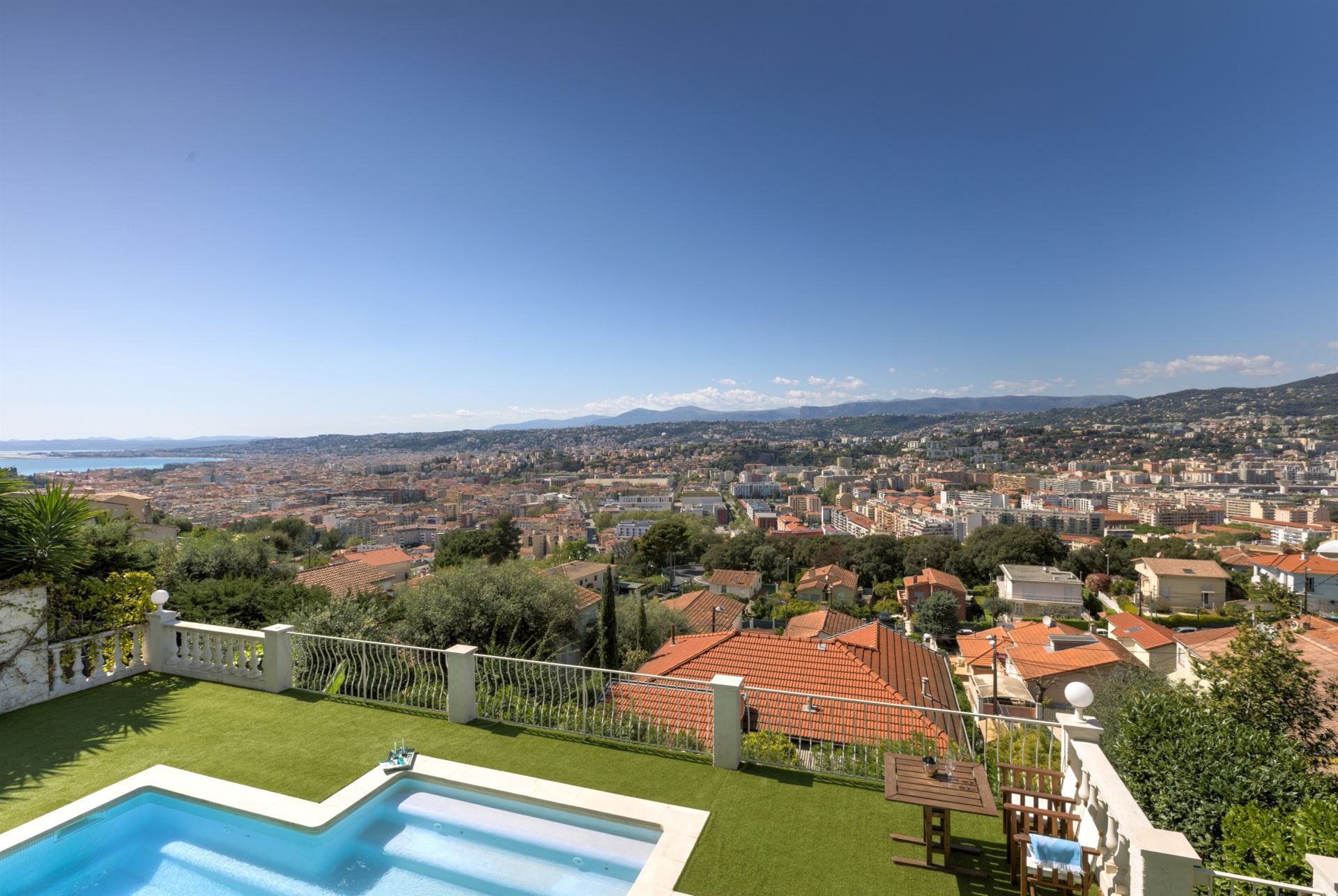 maison contemporaine 7 Pièces en vente sur NICE (06000)