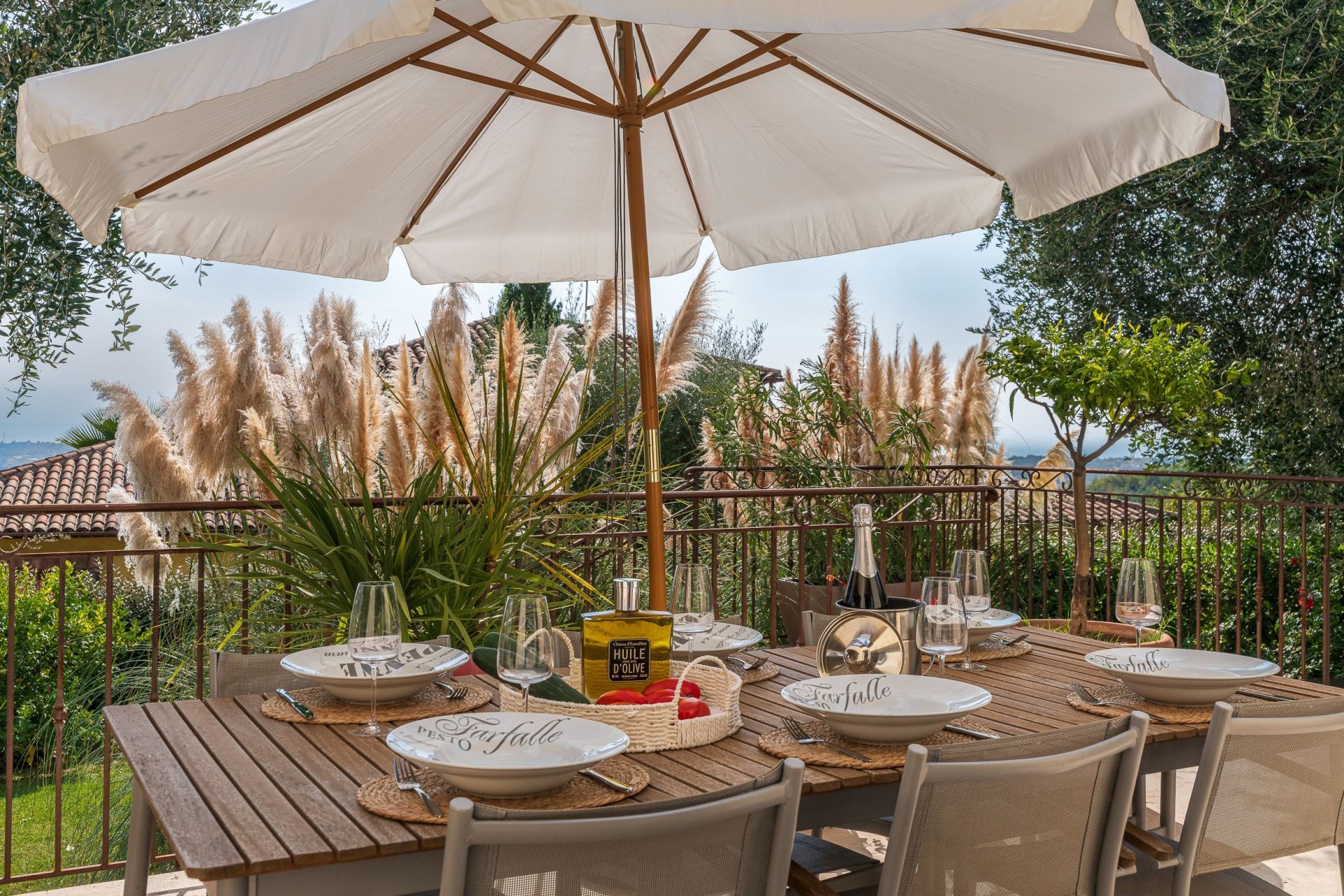 villa 5 Pièces en vente sur GATTIERES (06510)