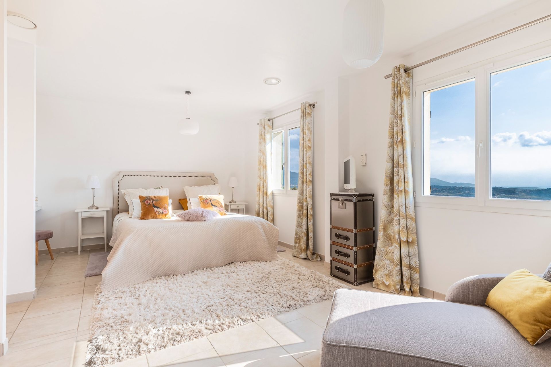 villa 5 Pièces en vente sur GATTIERES (06510)