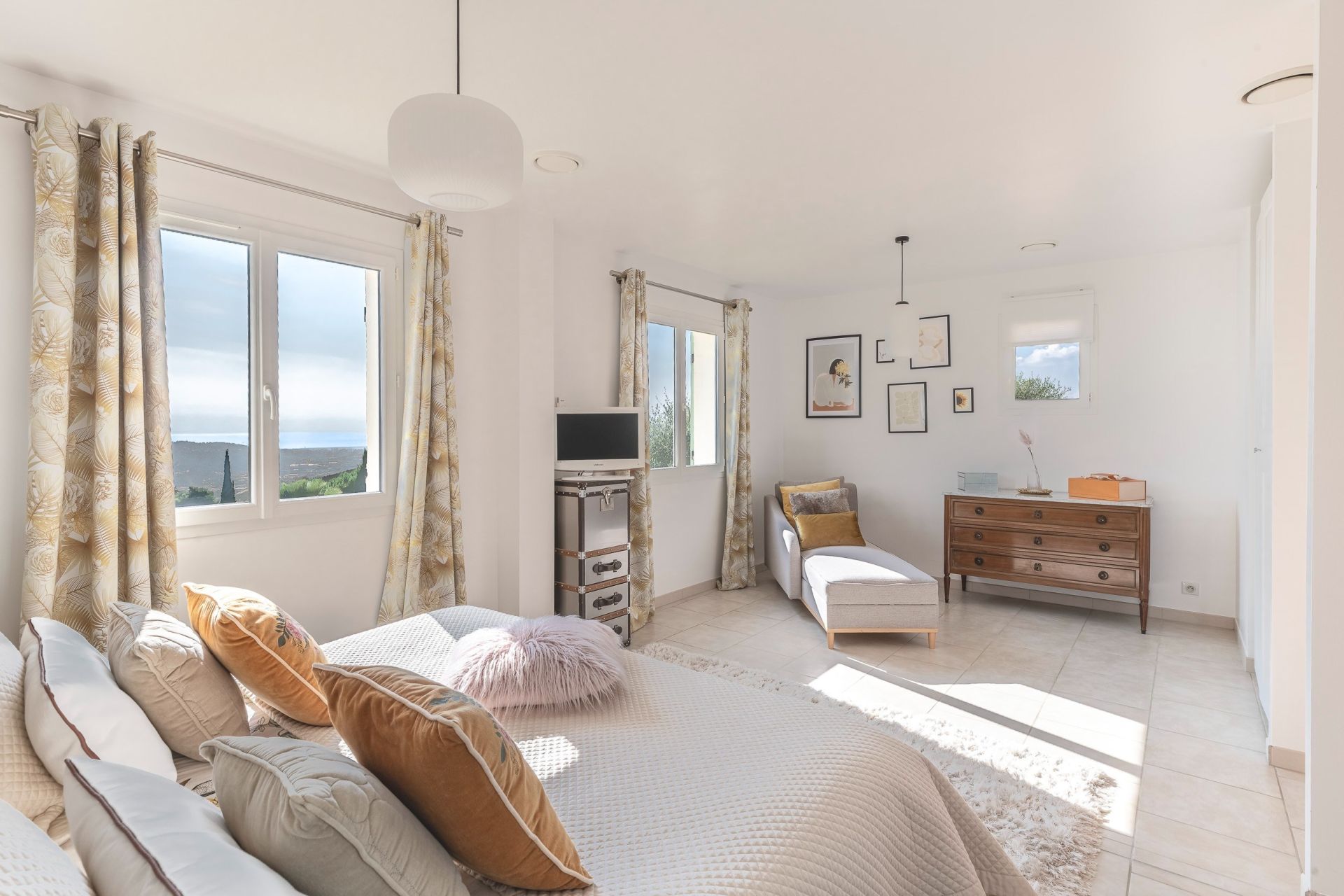 villa 5 Pièces en vente sur GATTIERES (06510)