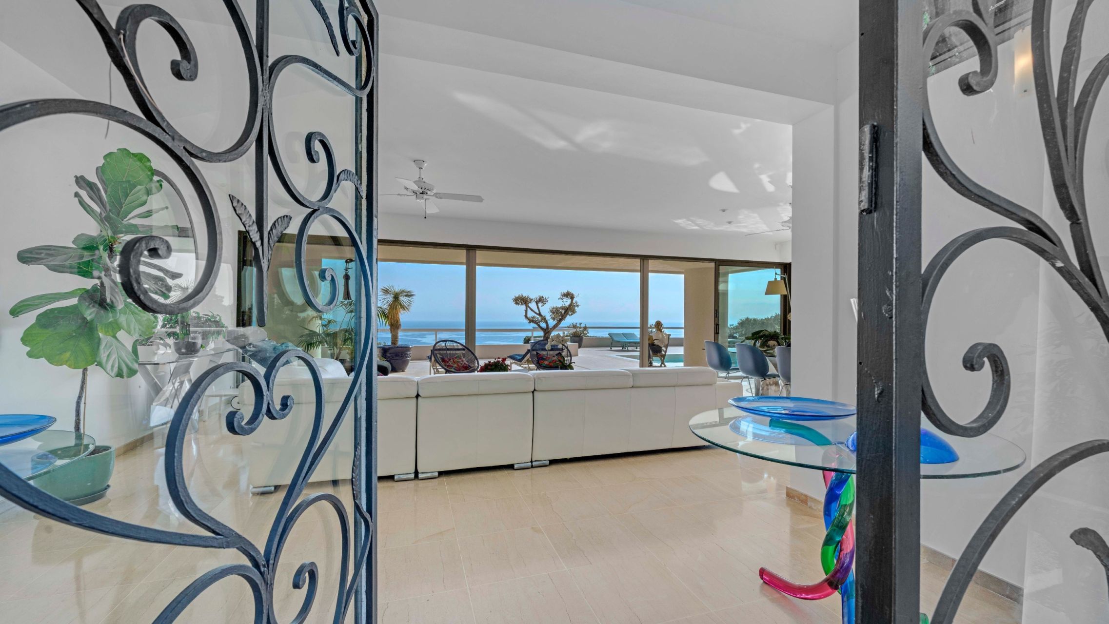 maison contemporaine 10 Pièces en vente sur STE MAXIME (83120)