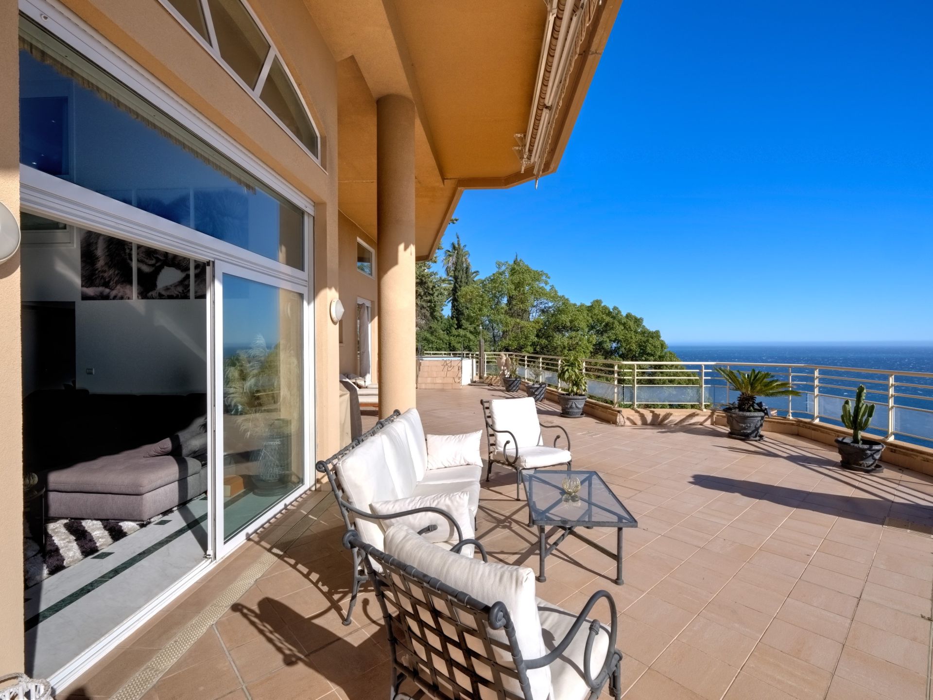 duplex 5 Pièces en vente sur BEAUSOLEIL (06240)