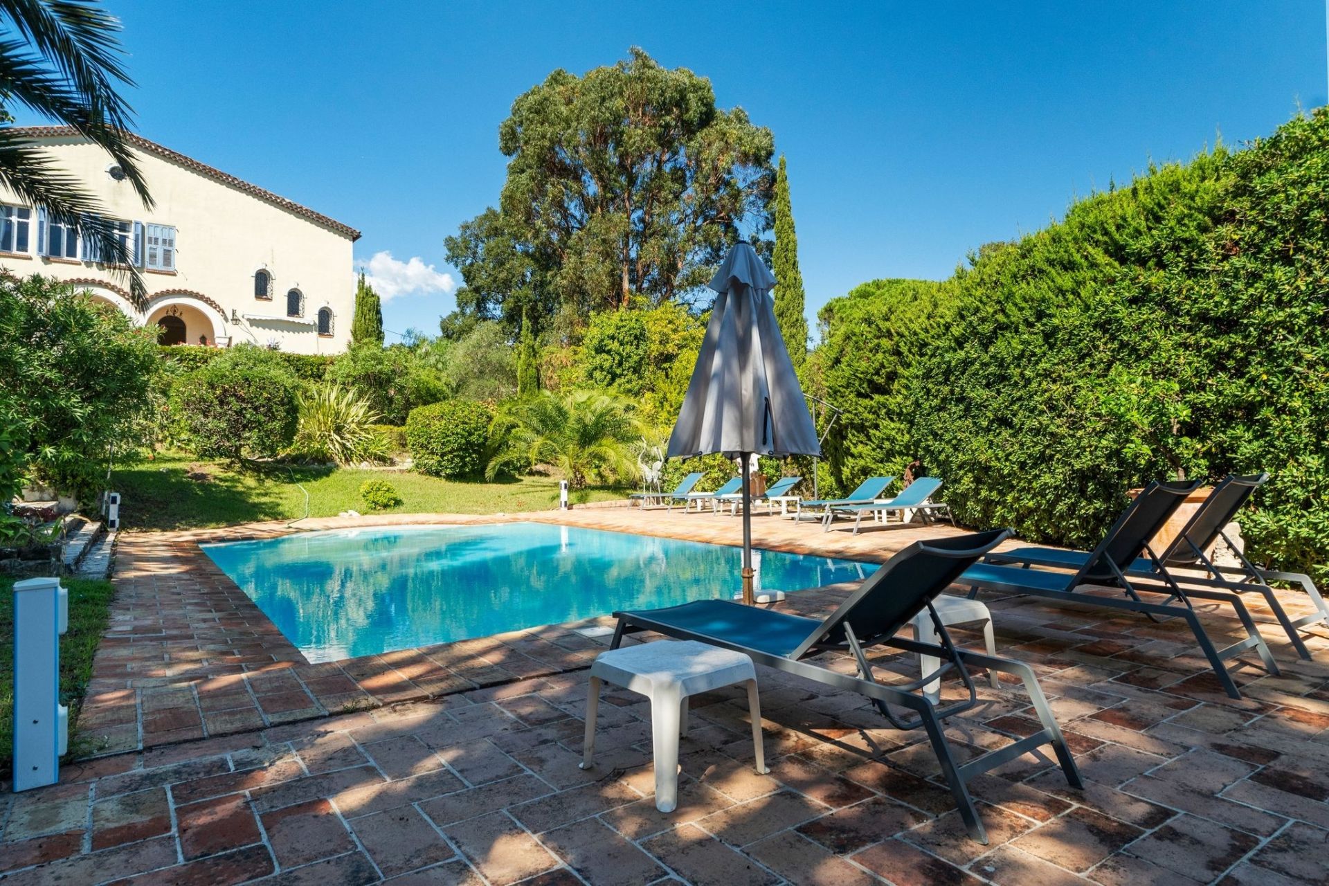 maison de maître 9 Pièces en vente sur MANDELIEU LA NAPOULE (06210)