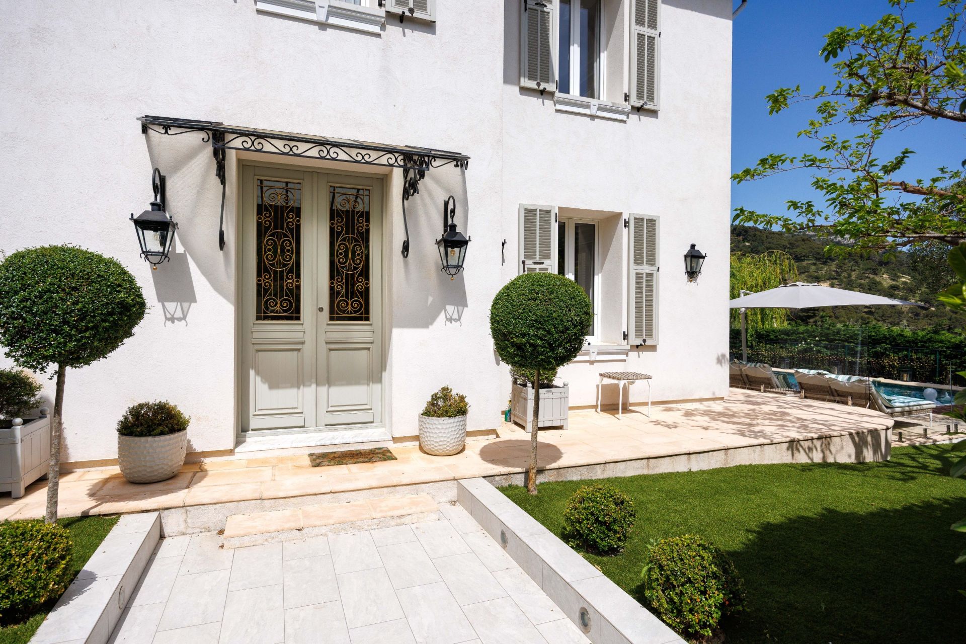 maison bourgeoise 6 Pièces en vente sur EZE (06360)