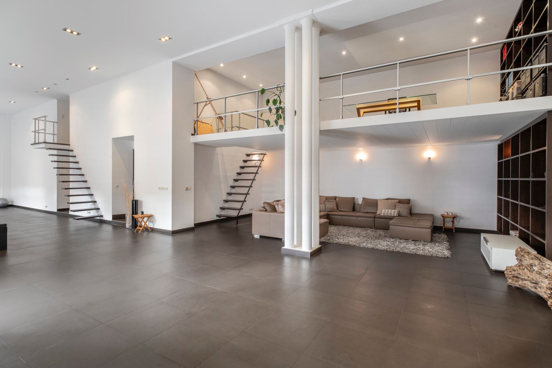 loft 4 Rooms for sale on BEAUSOLEIL (06240)