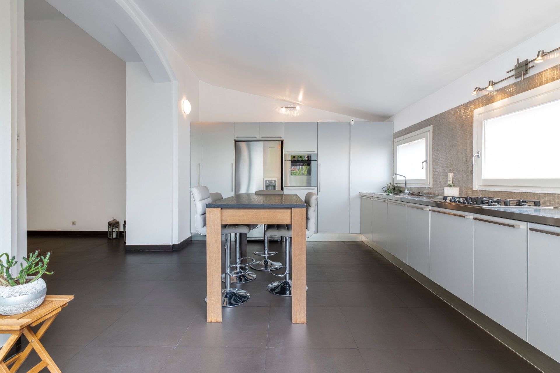 loft 4 Rooms for sale on BEAUSOLEIL (06240)