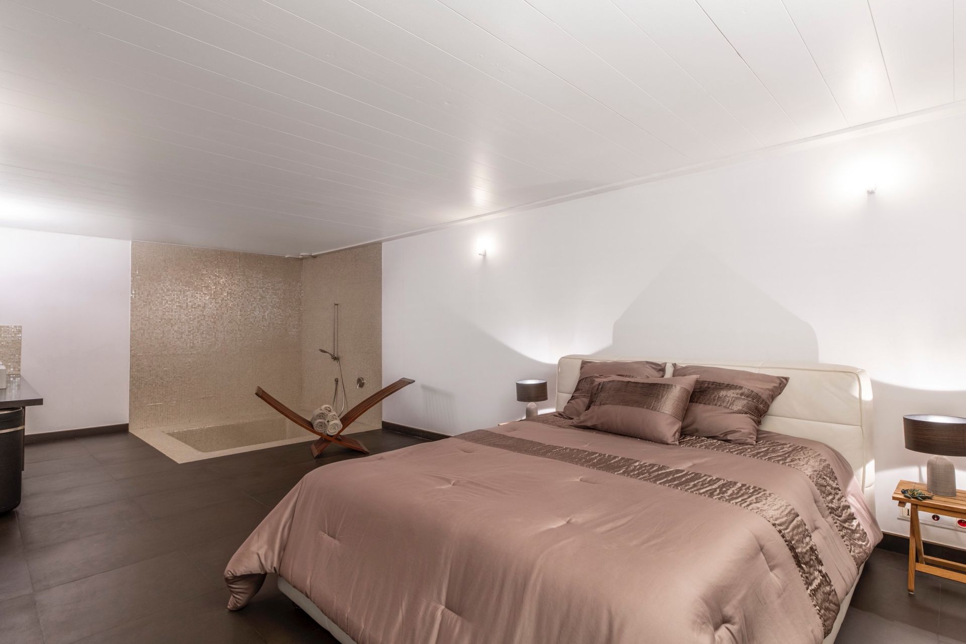 loft 4 Rooms for sale on BEAUSOLEIL (06240)