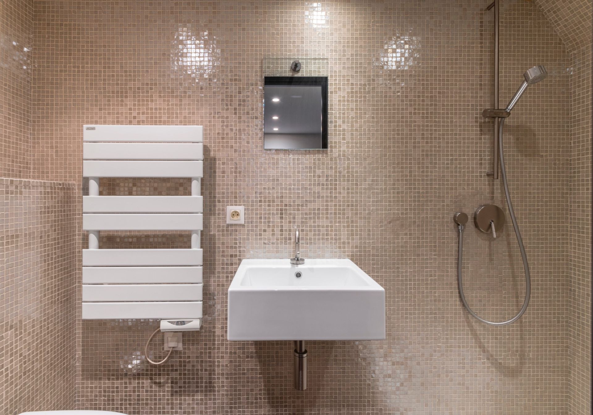 loft 4 Rooms for sale on BEAUSOLEIL (06240)